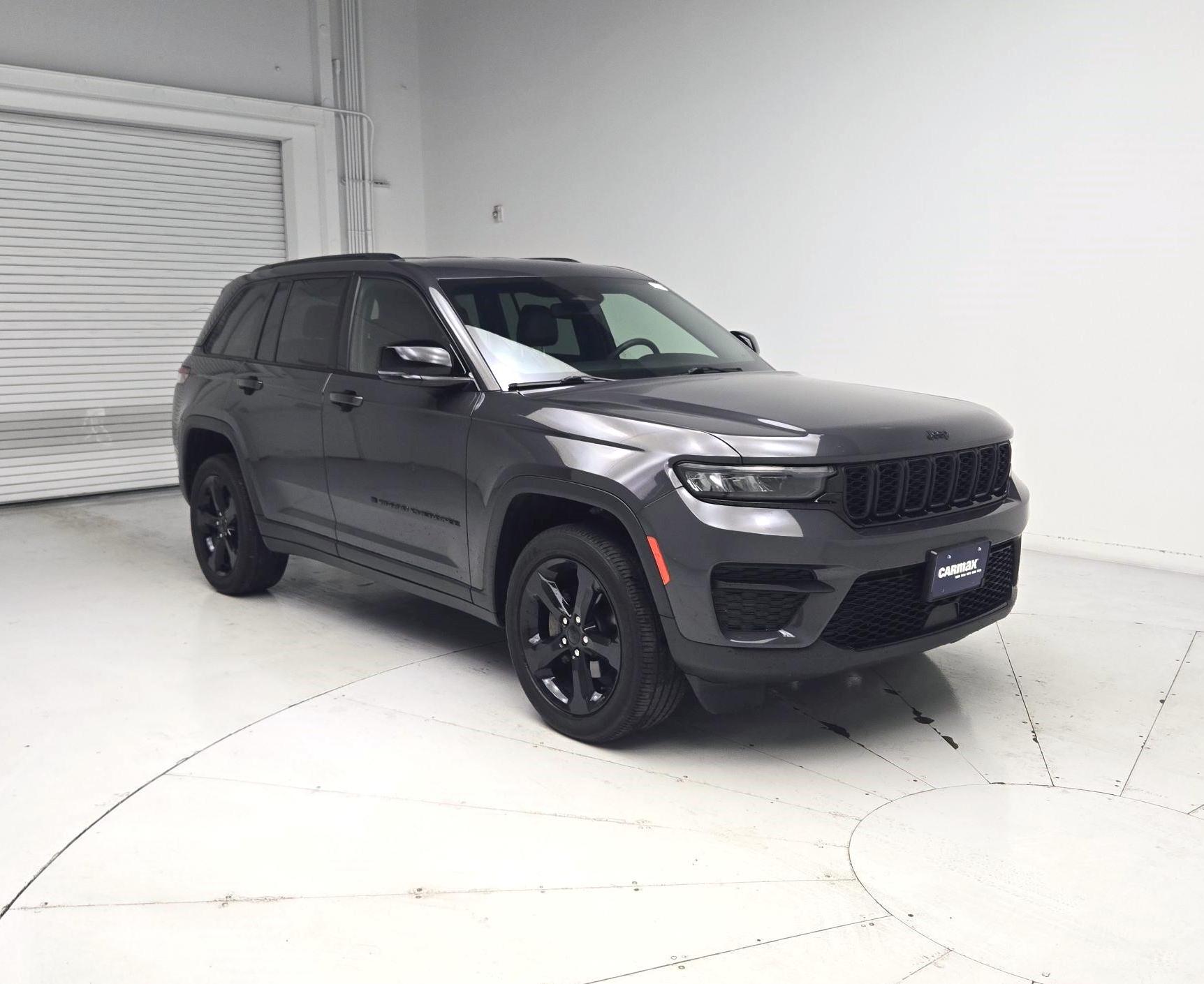 Thumbnail: 2023 Jeep Grand Cherokee - 1