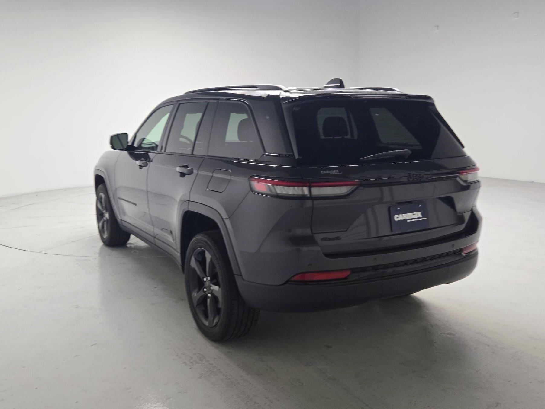 Thumbnail: 2023 Jeep Grand Cherokee - 7