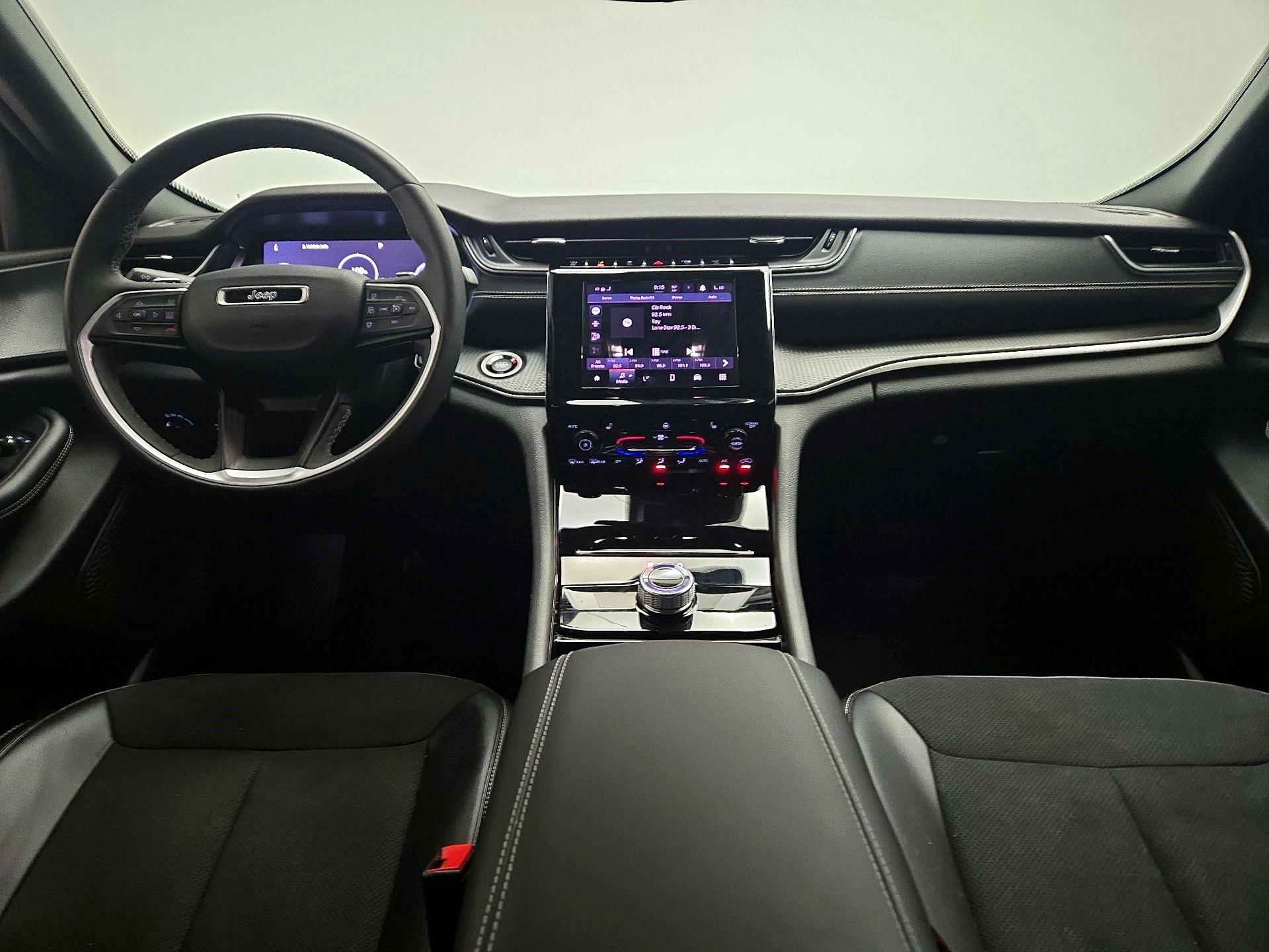 Thumbnail: 2023 Jeep Grand Cherokee - 8