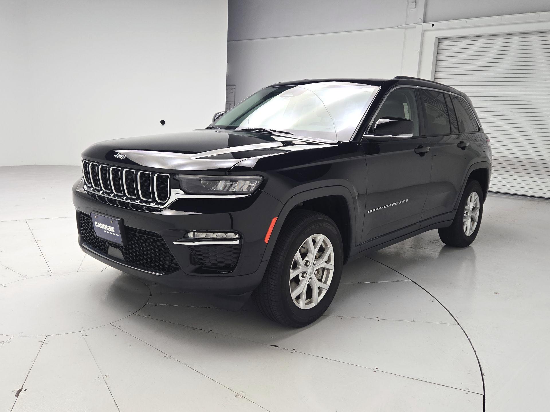 Thumbnail: 2023 Jeep Grand Cherokee - 3