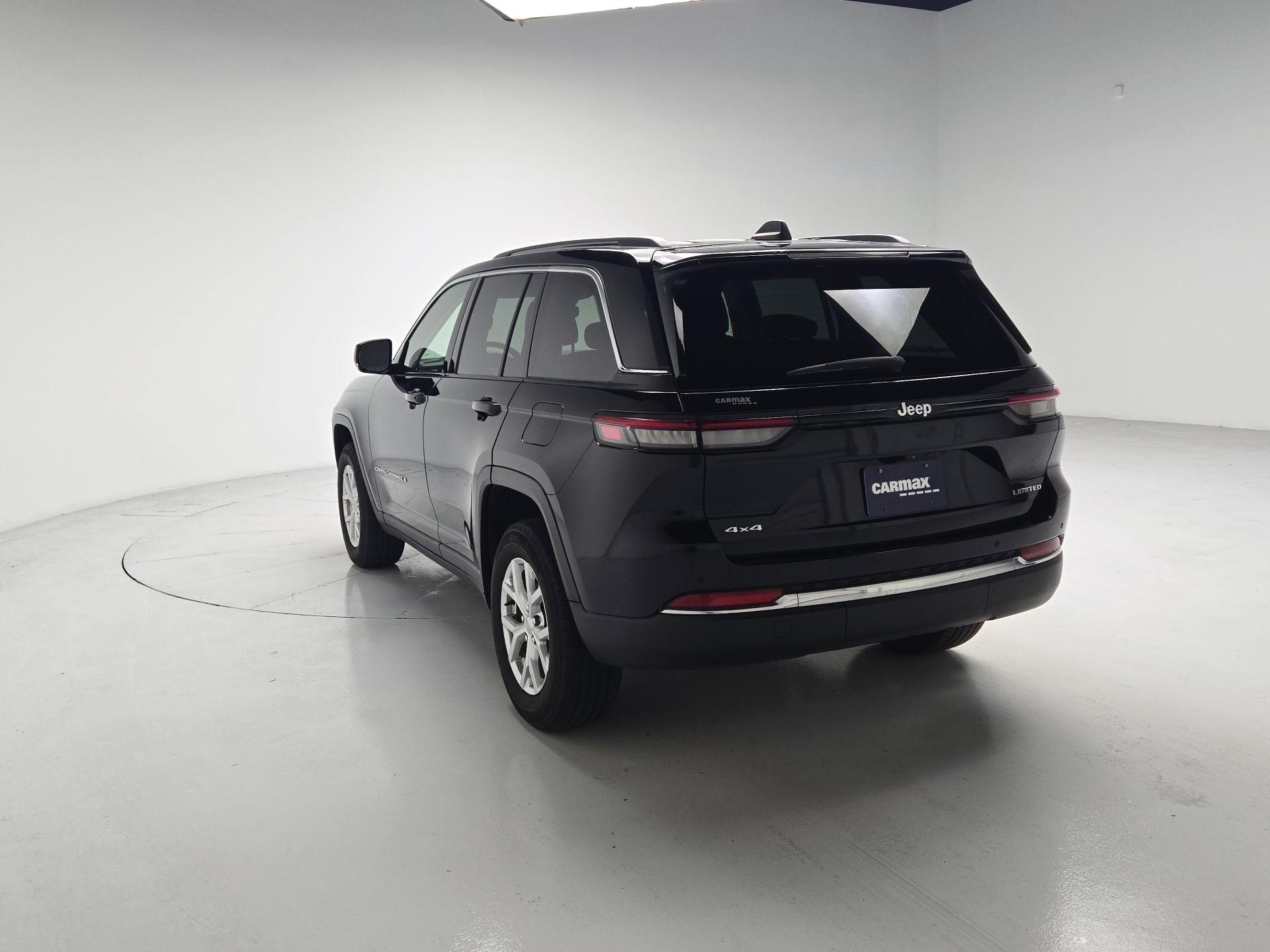 Thumbnail: 2023 Jeep Grand Cherokee - 7