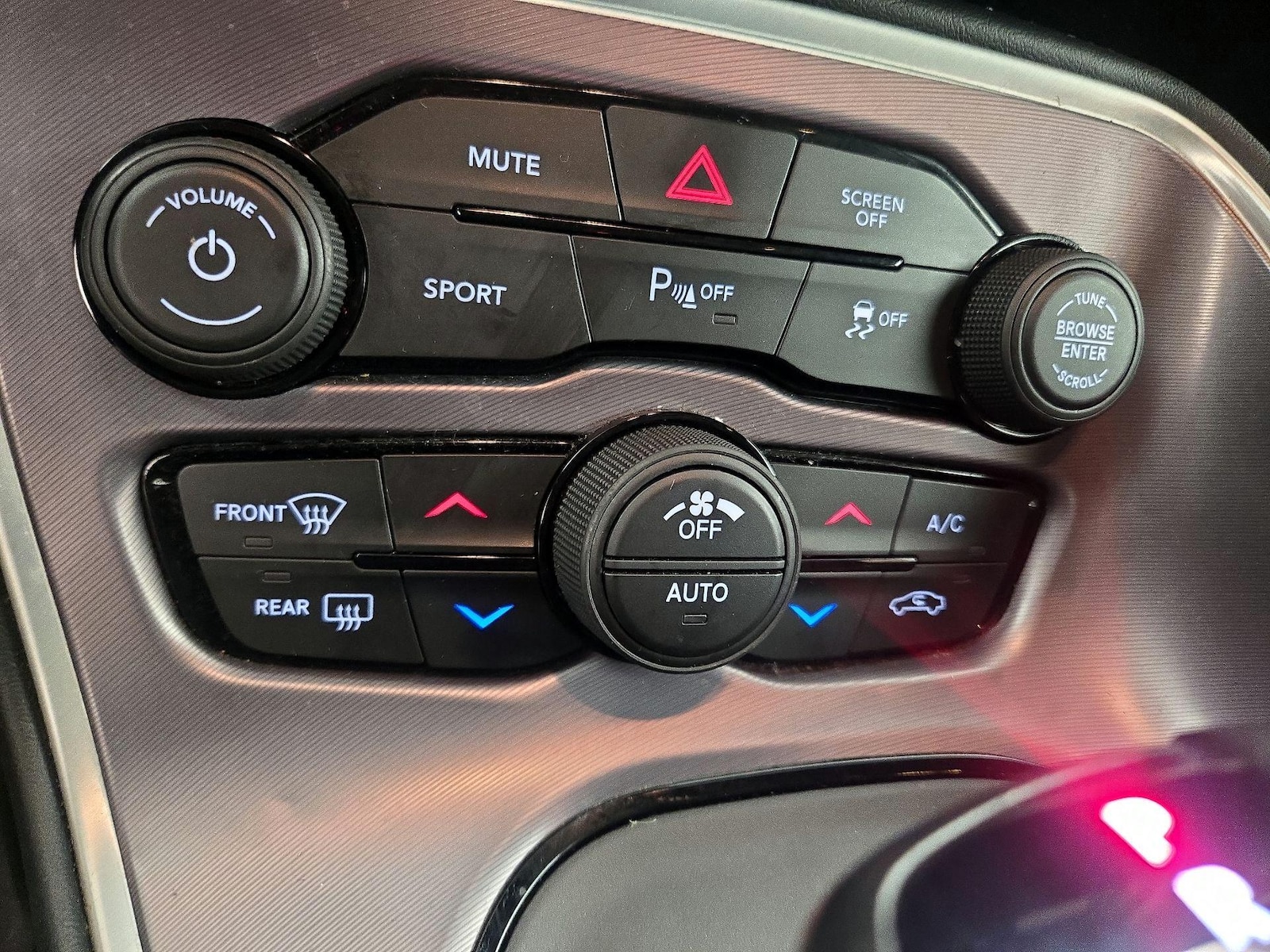 2020 Dodge Challenger R/T - Photo 17