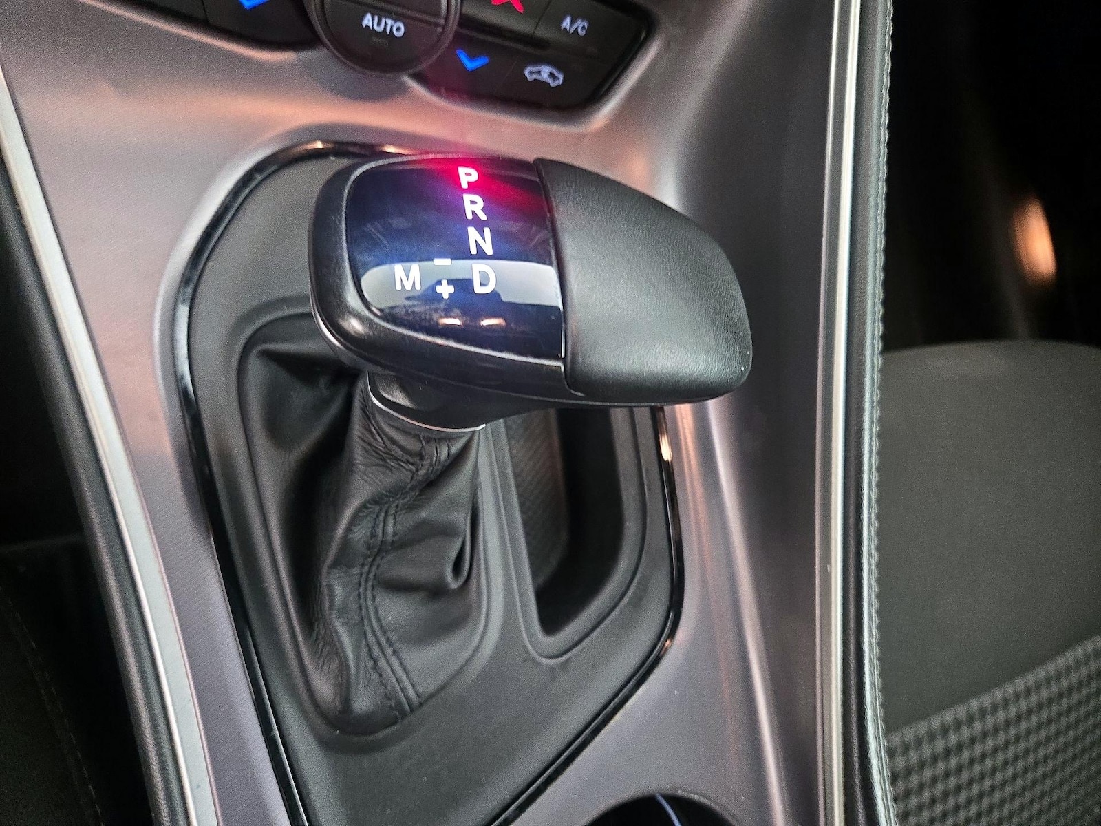 2020 Dodge Challenger R/T - Photo 18