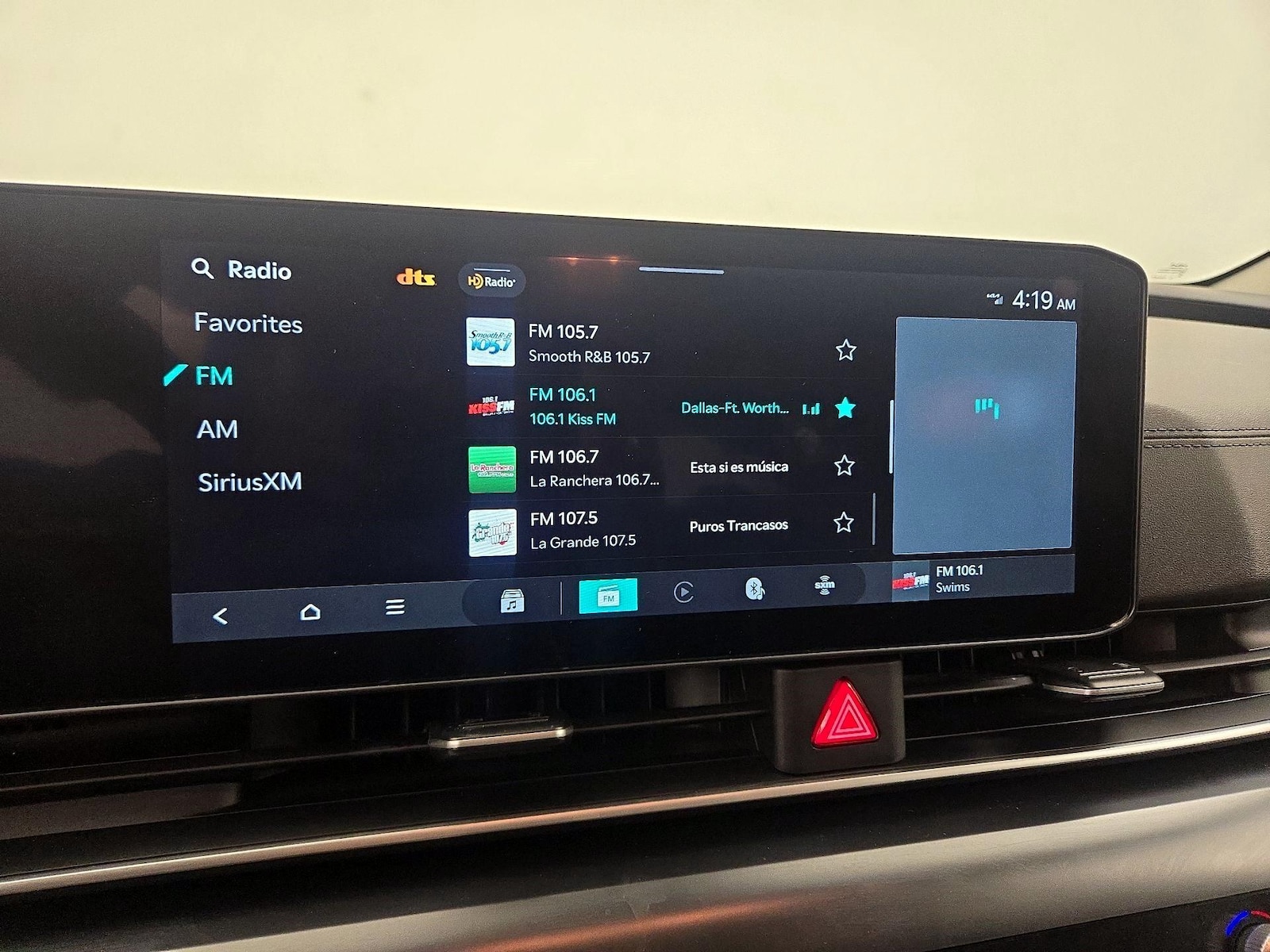 2025 Kia Carnival LXS - Photo 17