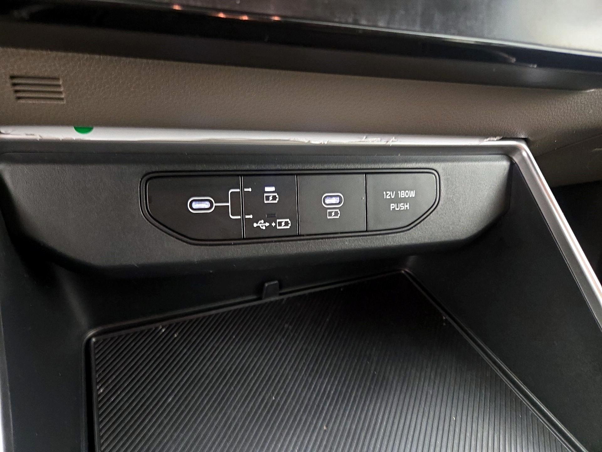 Thumbnail: 2025 Kia Carnival - 19