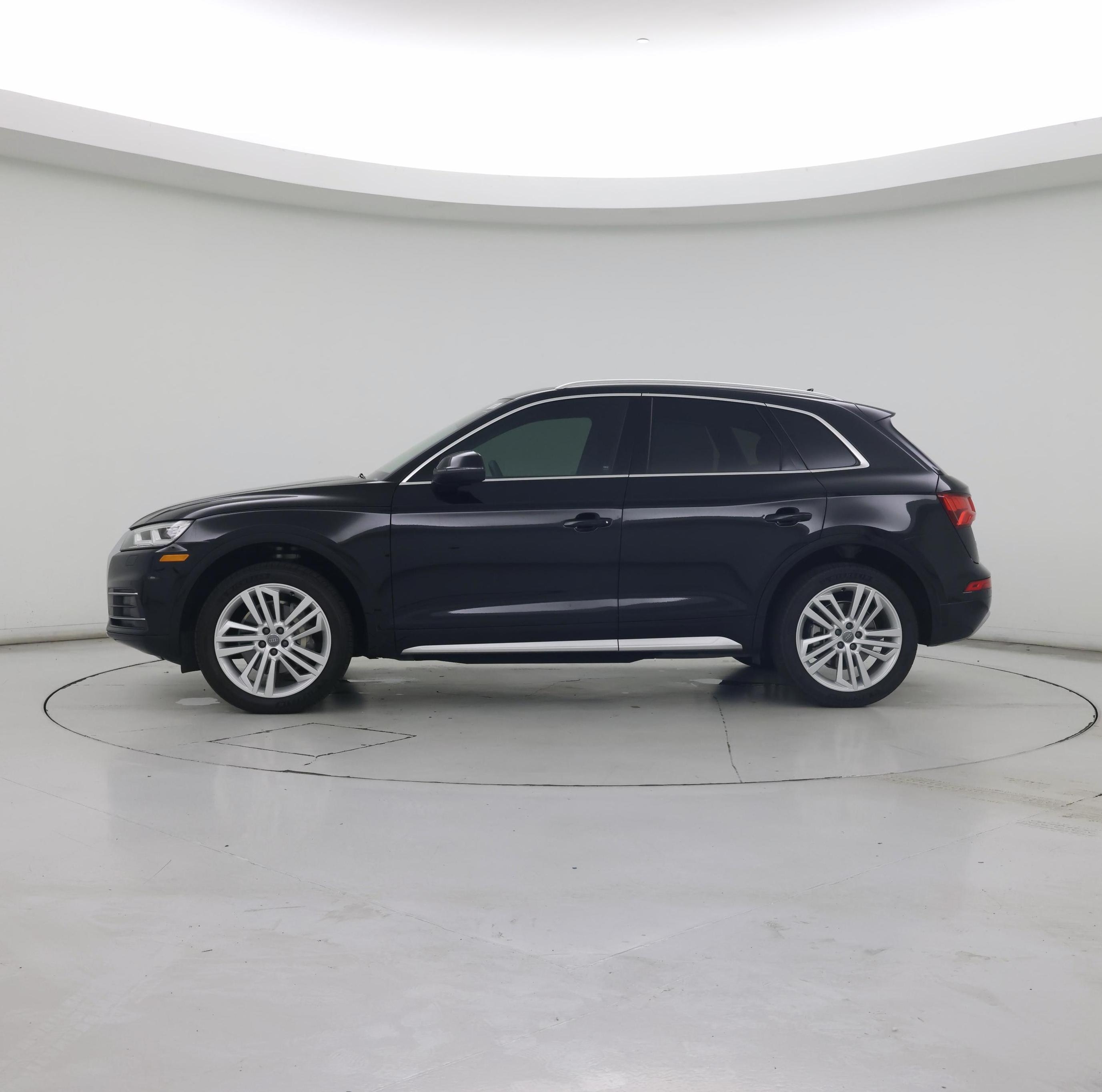 Thumbnail: 2019 Audi Q5 - 3
