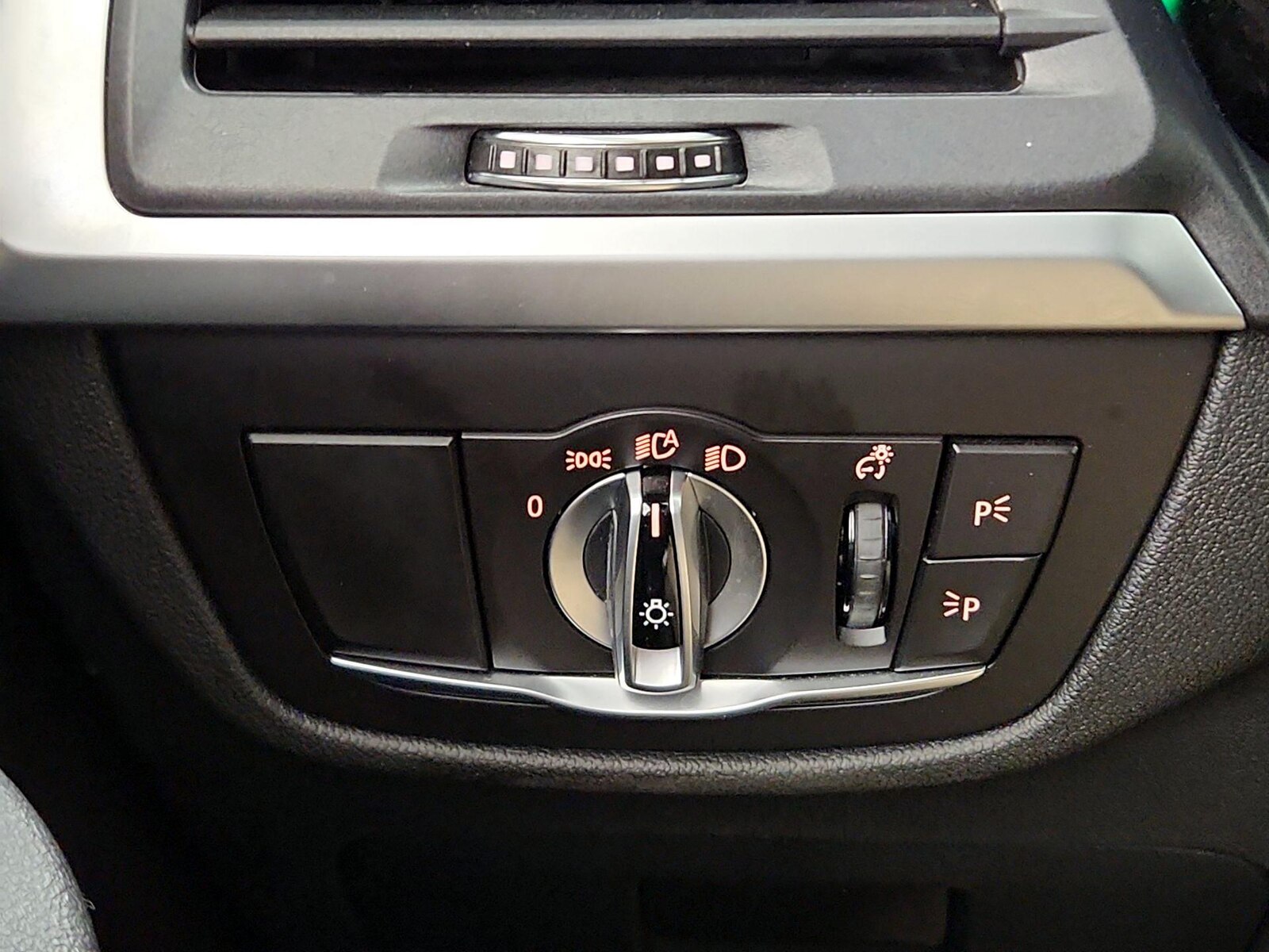 2022 BMW X3 30i - Photo 14