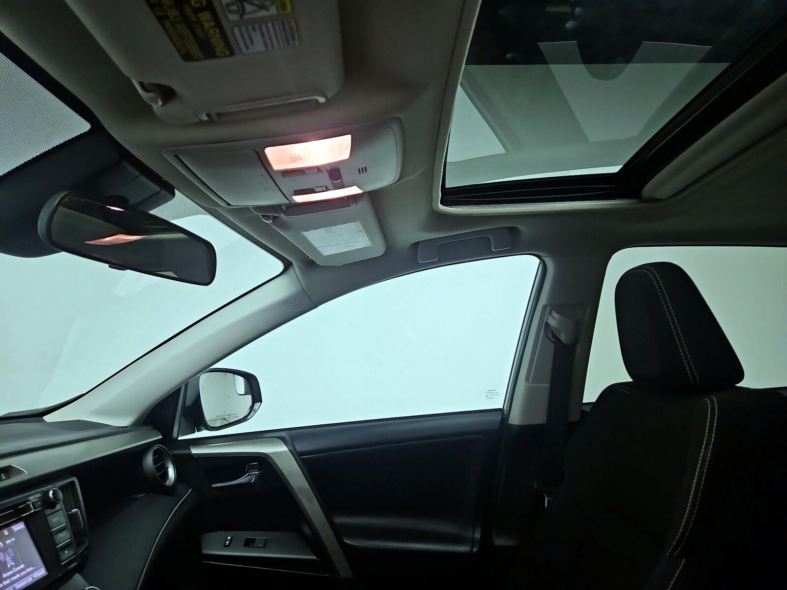Sunroof(s) & Overhead Airbags
