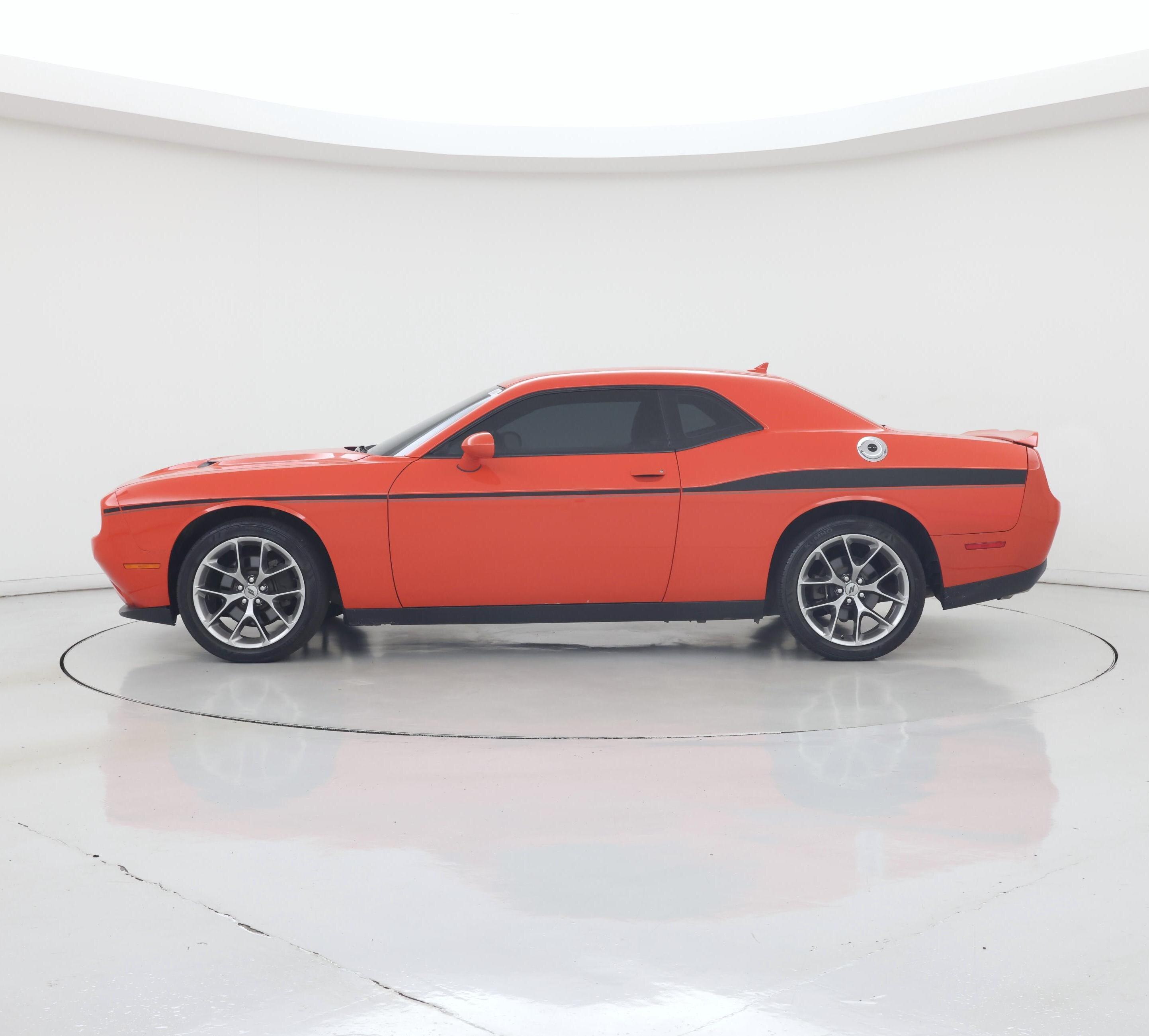 Thumbnail: 2021 Dodge Challenger - 3
