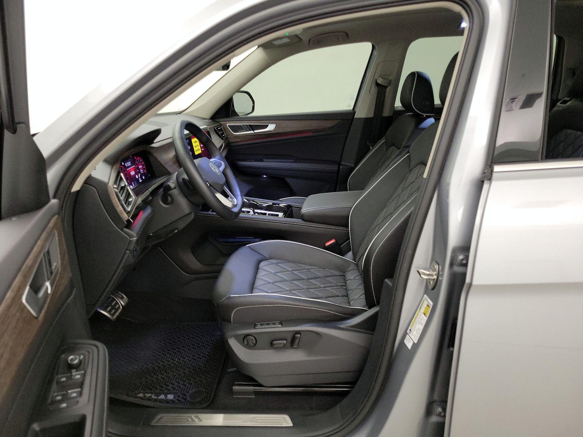 Thumbnail: 2026 Volkswagen Atlas - 11