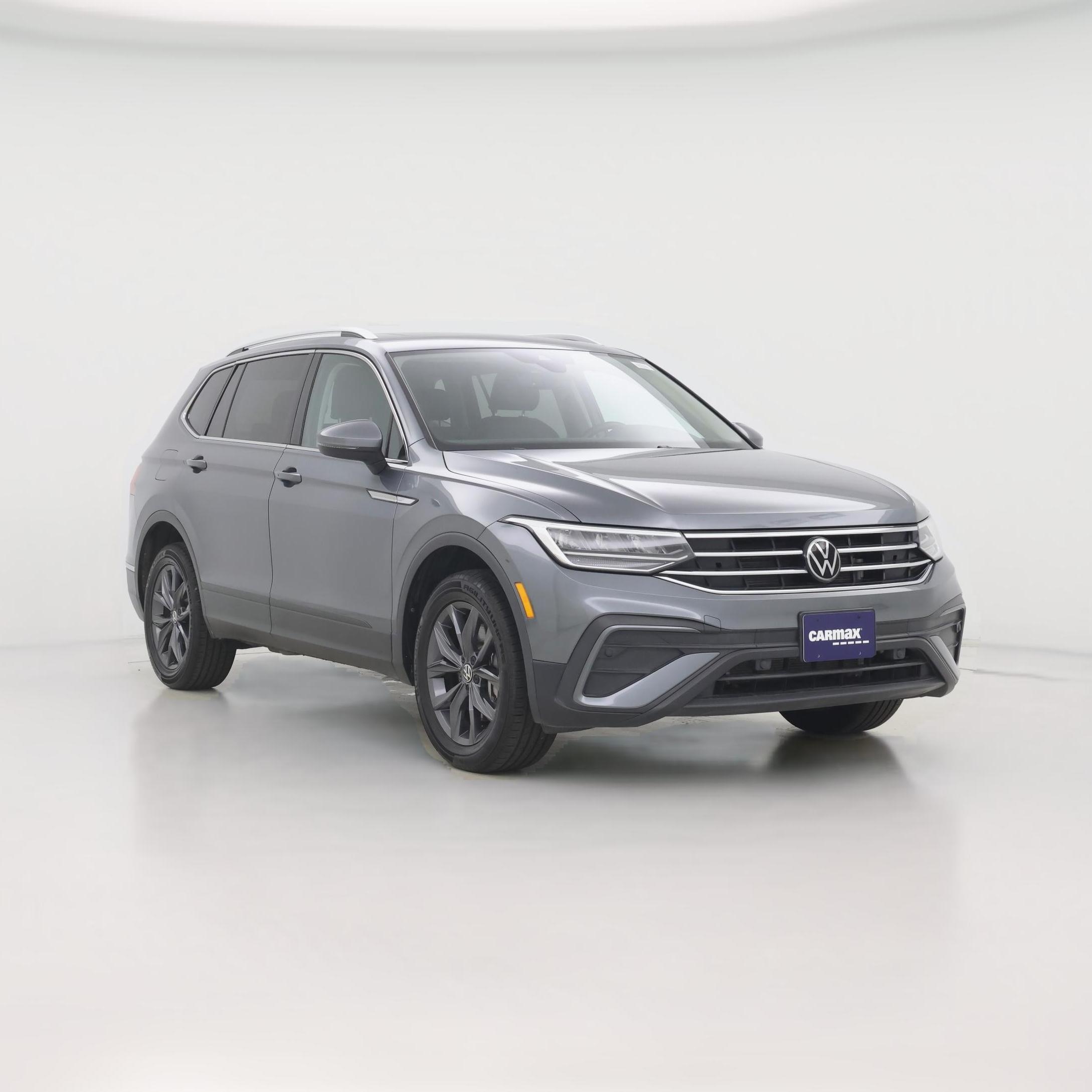 Thumbnail: 2023 Volkswagen Tiguan - 1