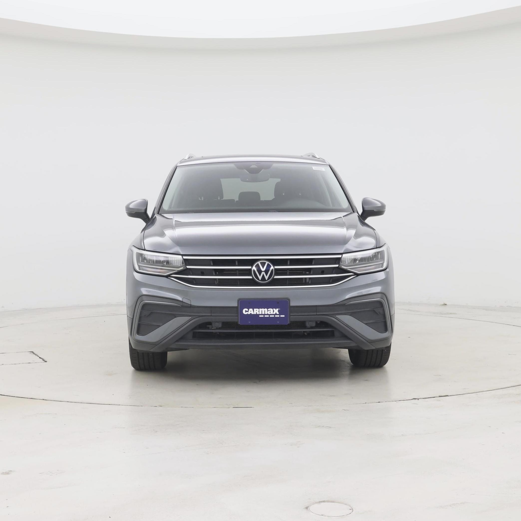 Thumbnail: 2023 Volkswagen Tiguan - 5