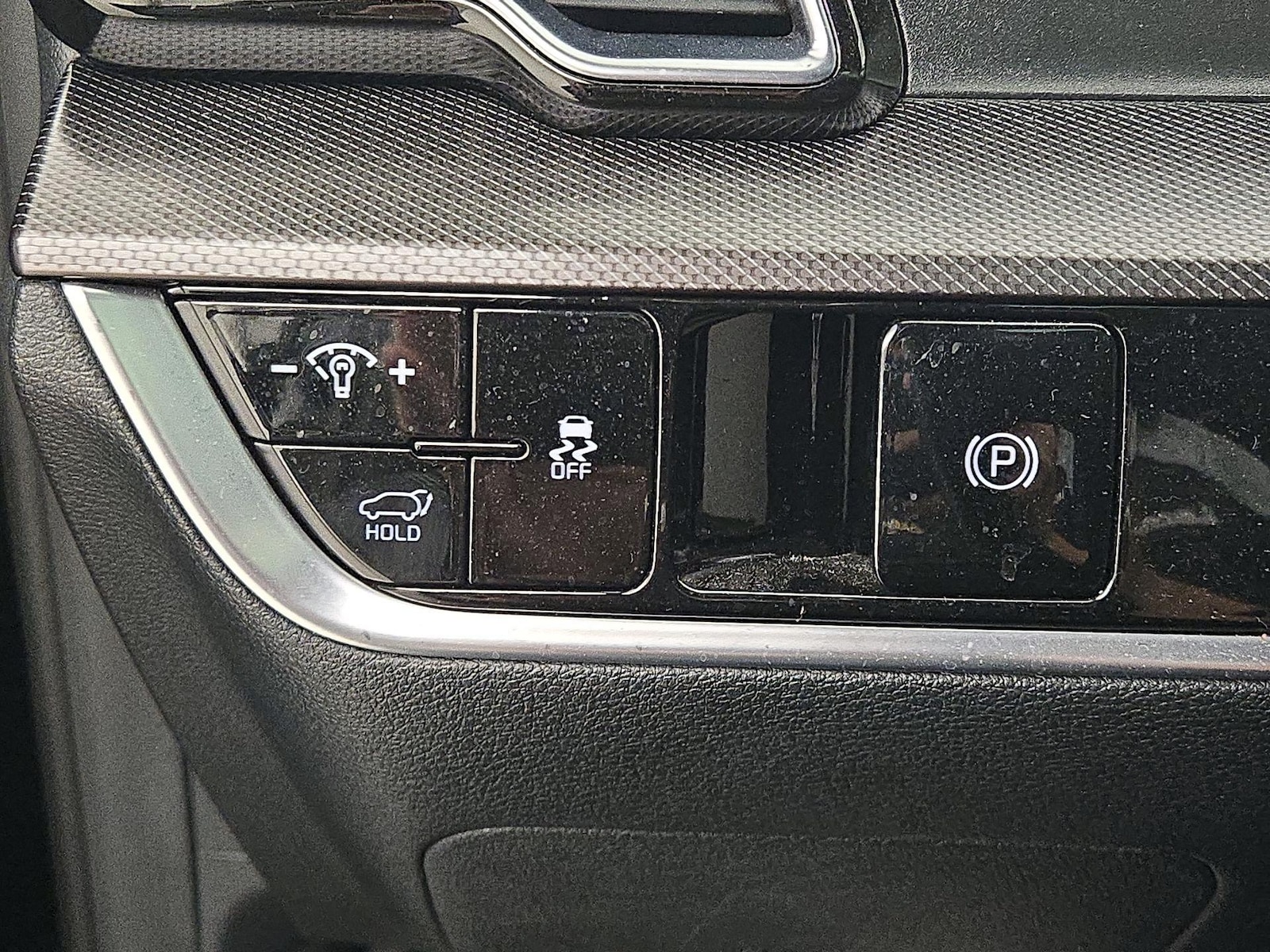 2024 Kia Sportage SX - Photo 14