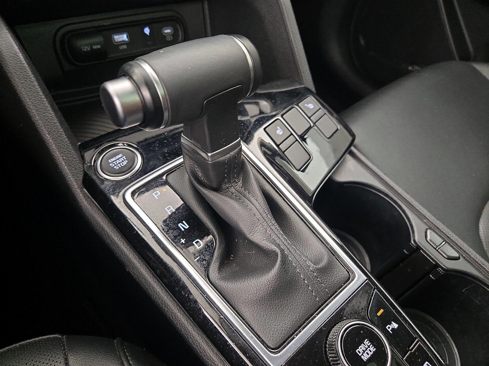 2024 Kia Sportage SX - Photo 19