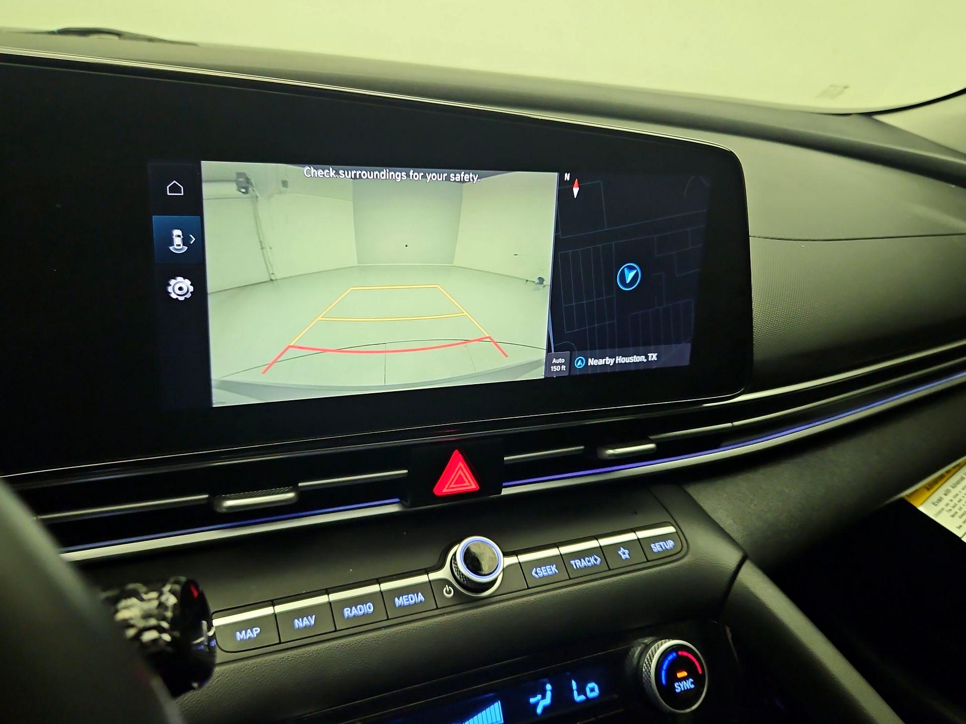 Thumbnail: 2025 Hyundai Elantra - 15