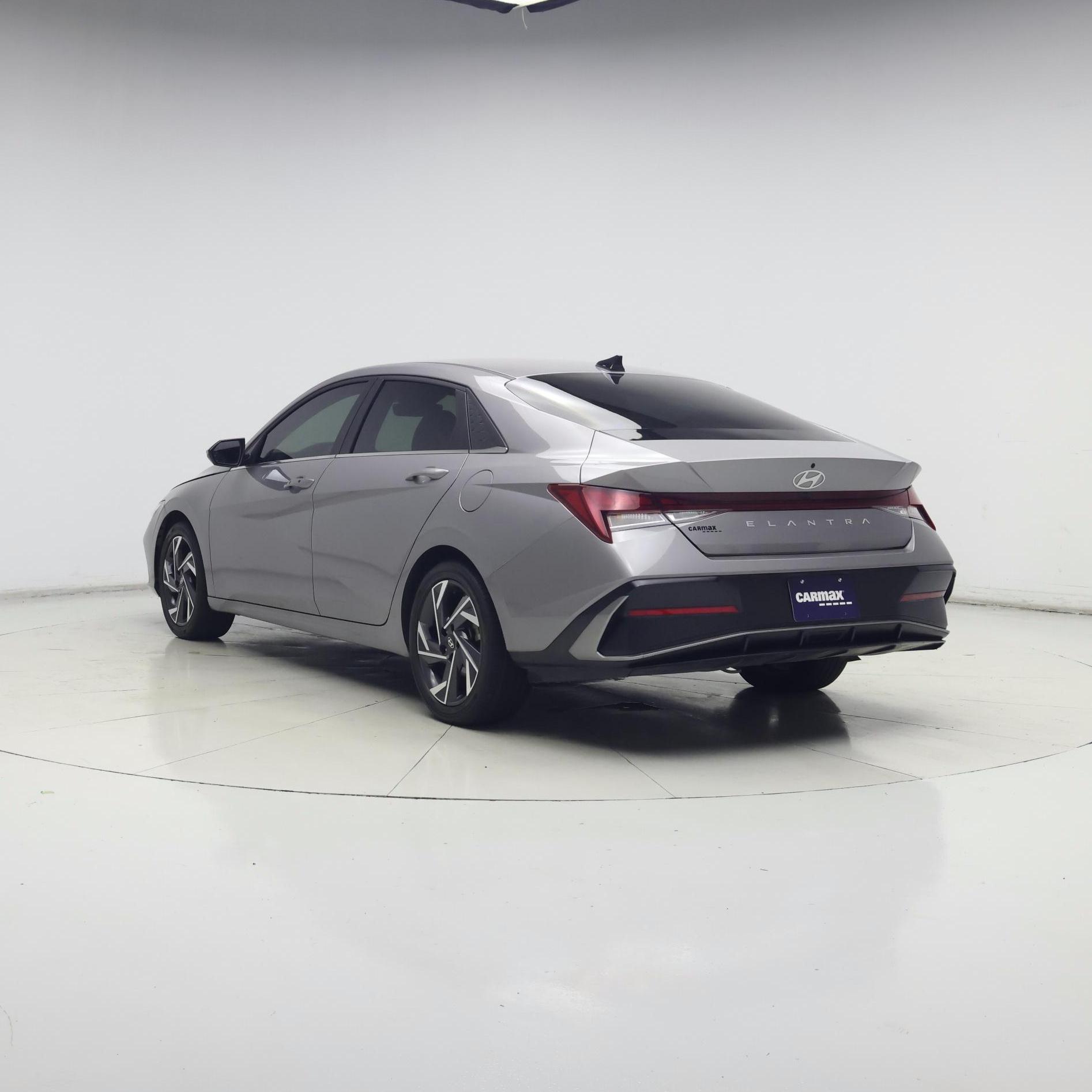 Thumbnail: 2025 Hyundai Elantra - 2
