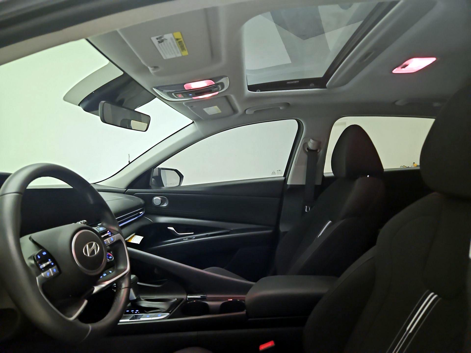 Thumbnail: 2025 Hyundai Elantra - 20