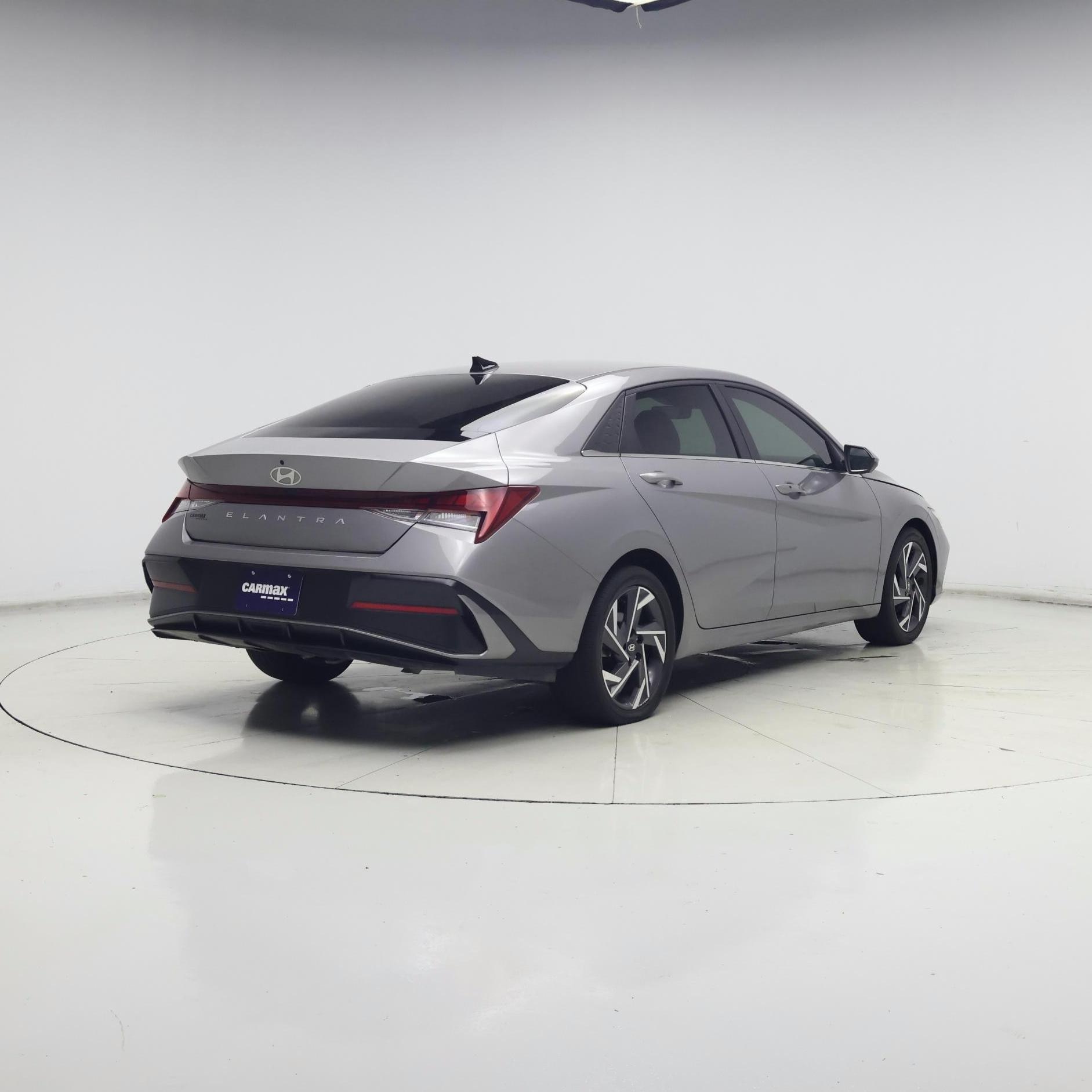 Thumbnail: 2025 Hyundai Elantra - 8