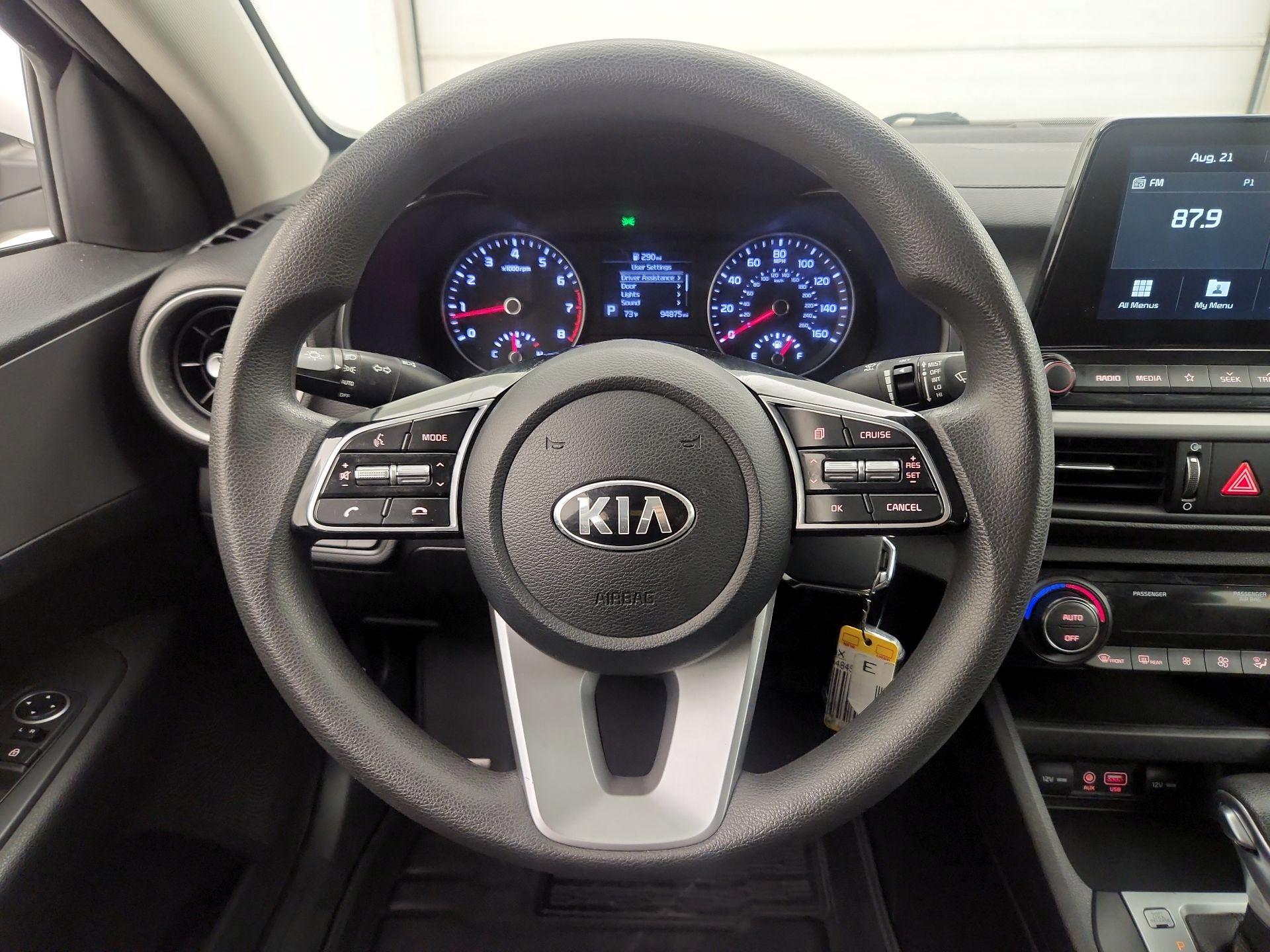 Thumbnail: 2019 Kia Forte - 10