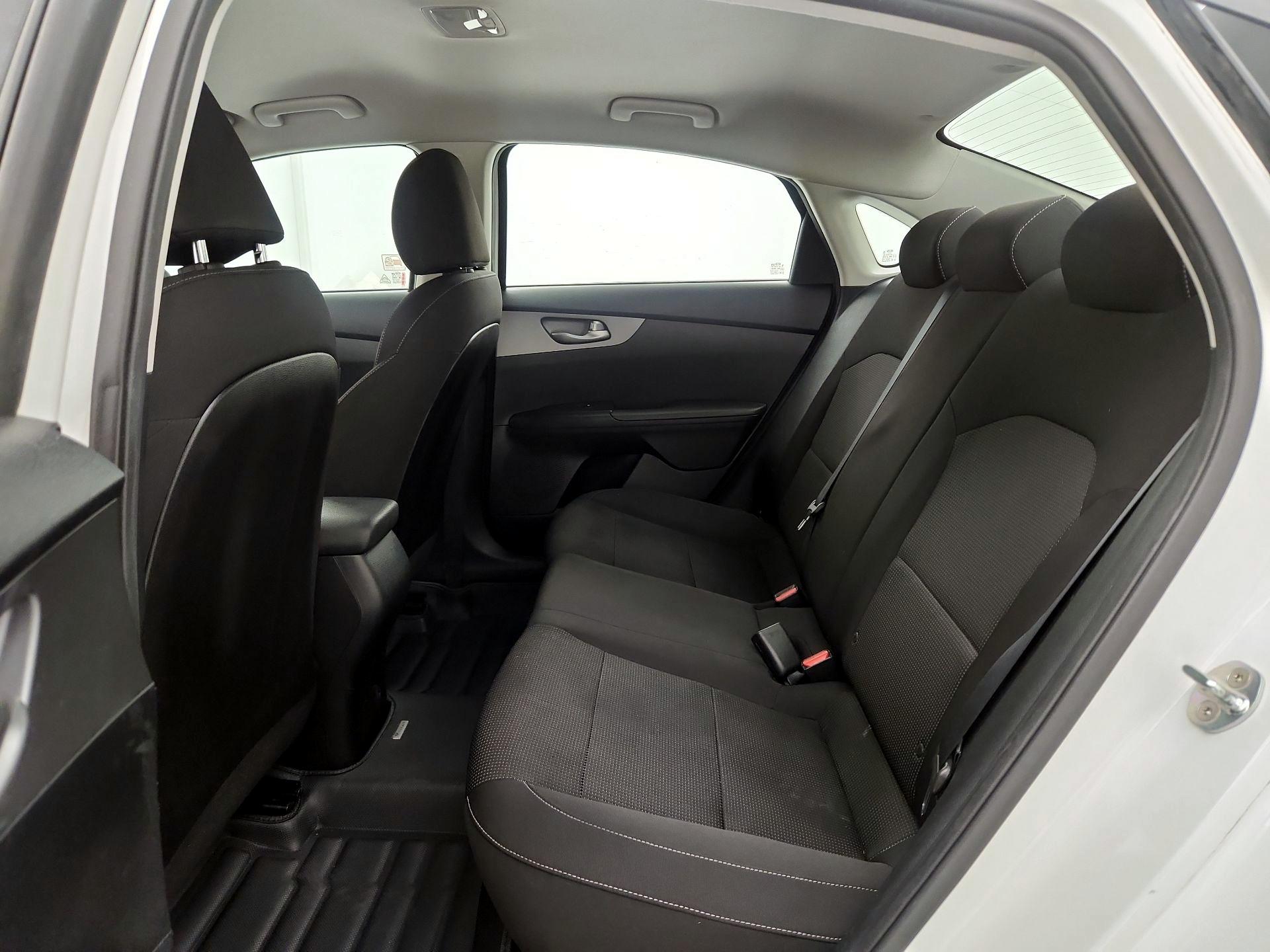 Thumbnail: 2019 Kia Forte - 19