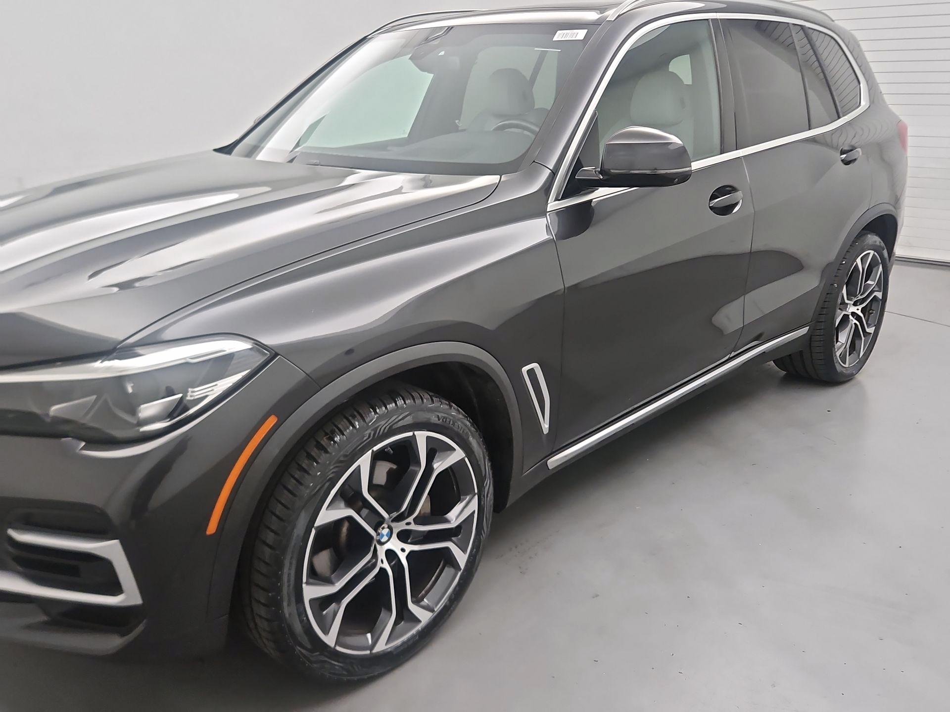 Thumbnail: 2023 BMW X5 - 3