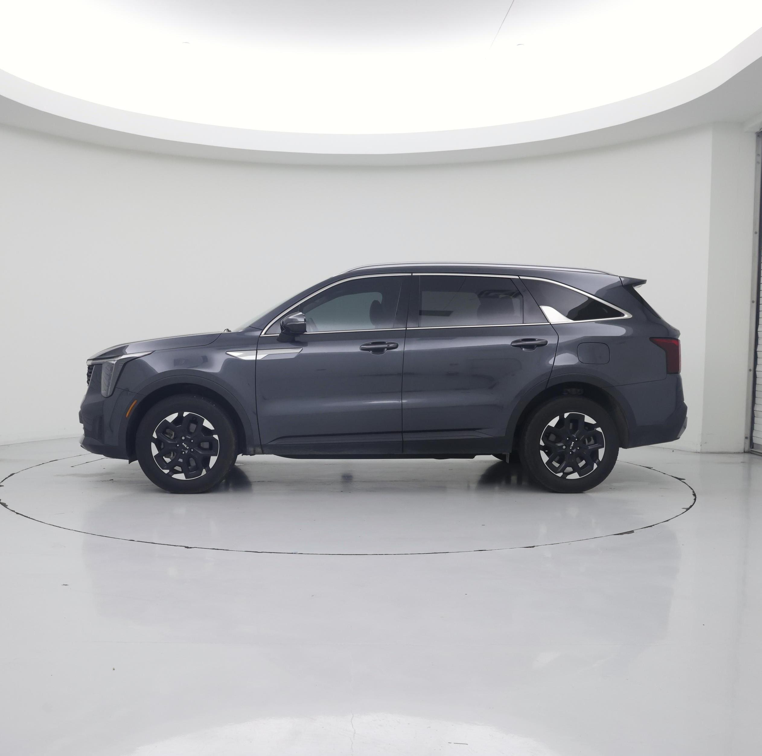 Thumbnail: 2024 Kia Sorento - 3