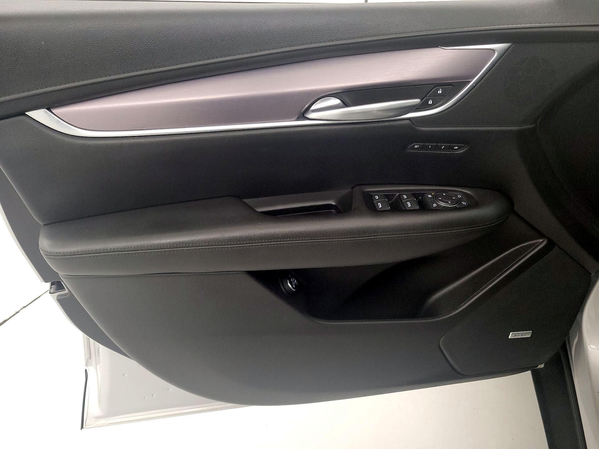 Thumbnail: 2018 Cadillac XT5 - 12