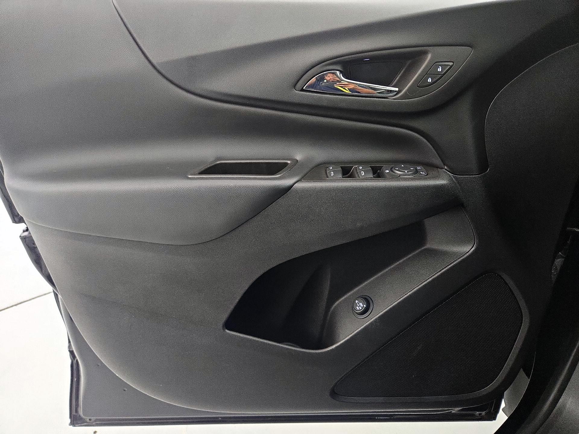 Thumbnail: 2024 Chevrolet Equinox - 12