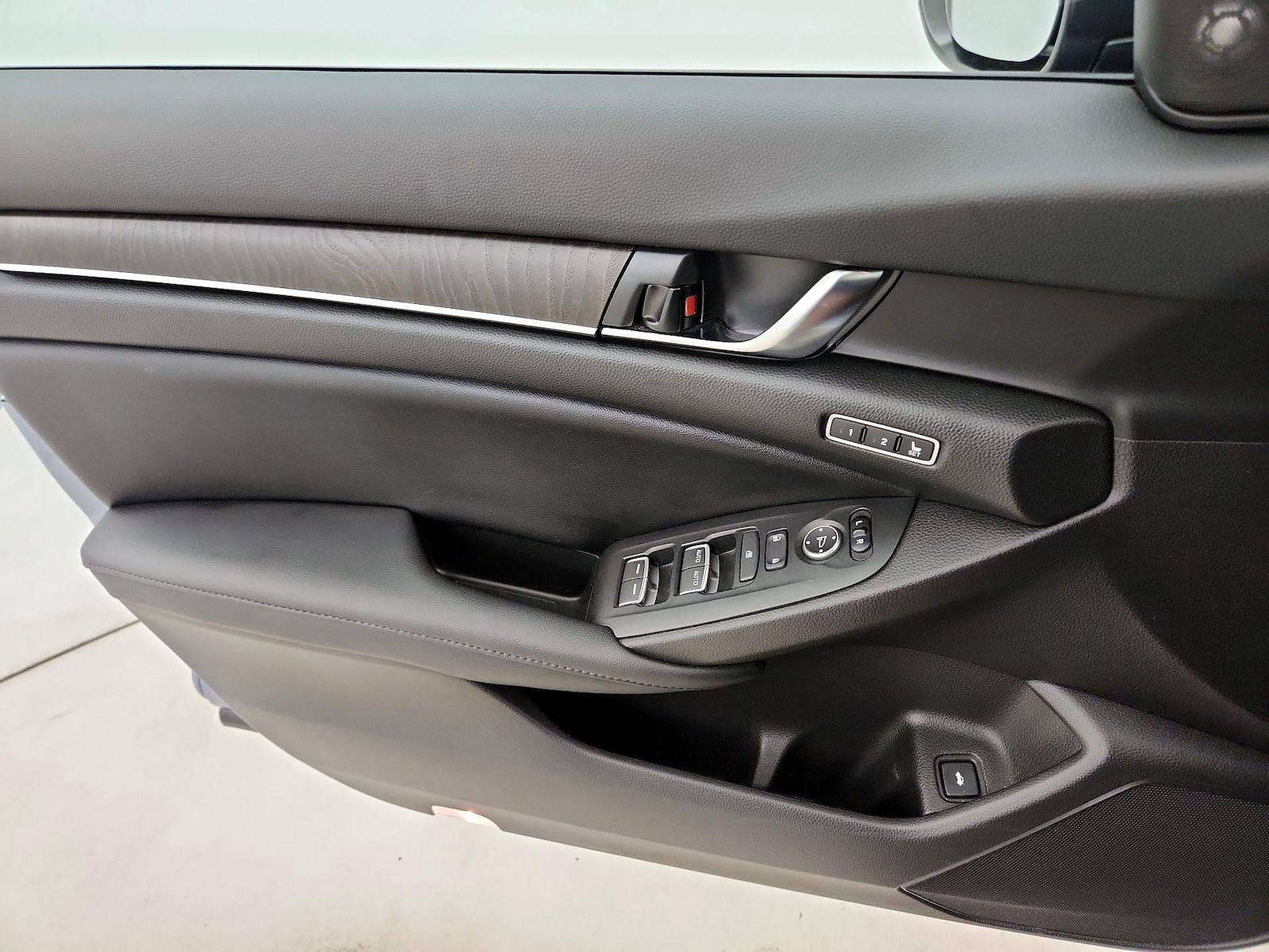 2022 Honda Accord Hybrid Touring - Photo 13