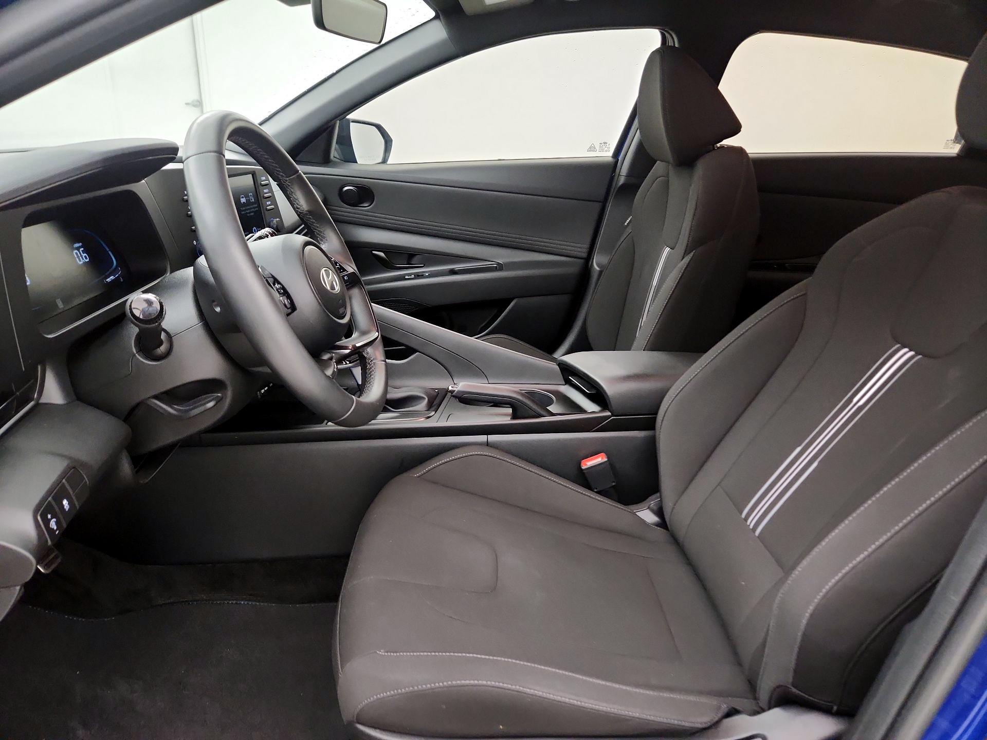 Thumbnail: 2025 Hyundai Elantra - 11