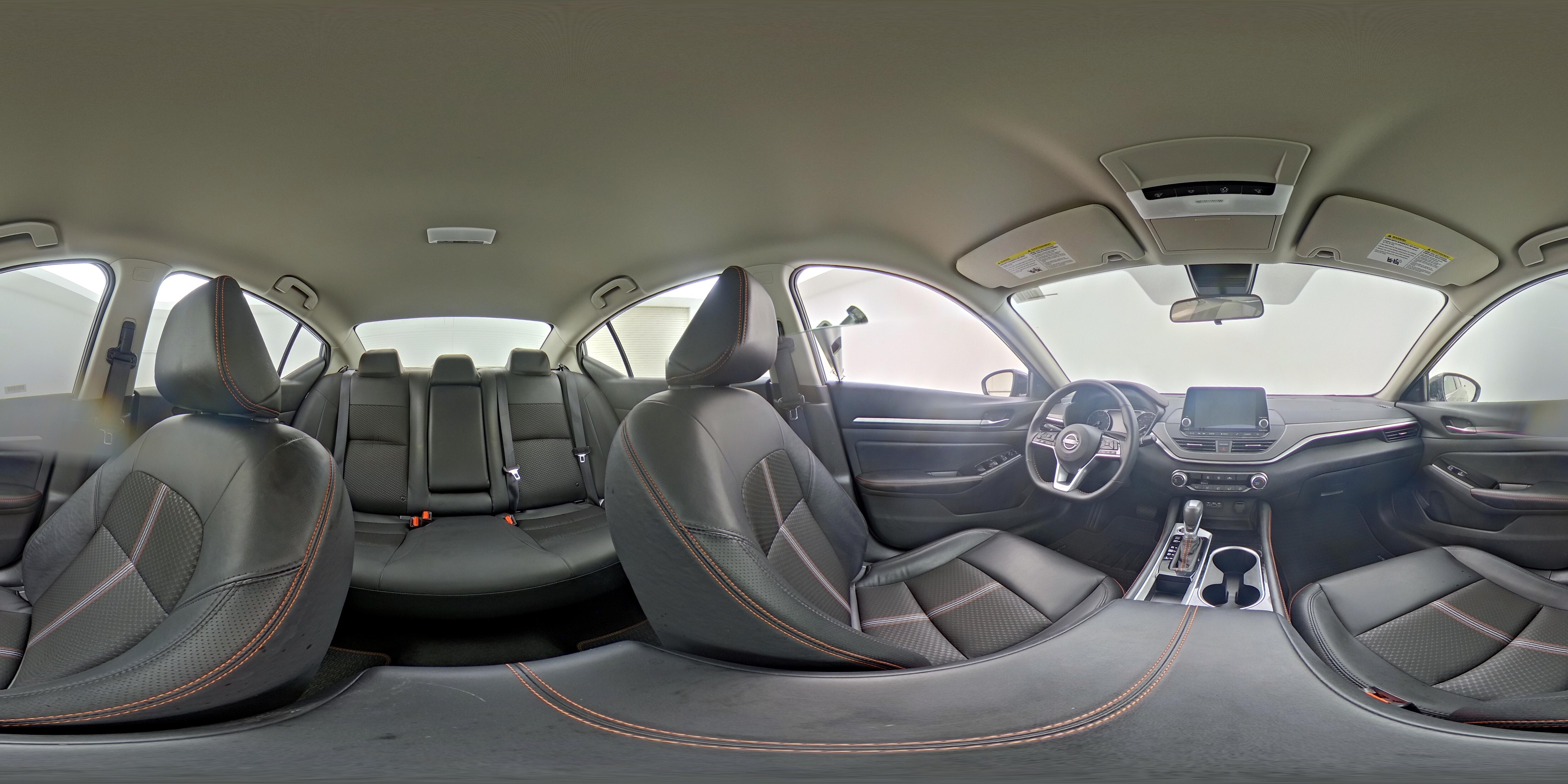 2025 Nissan Altima SR - Photo 24
