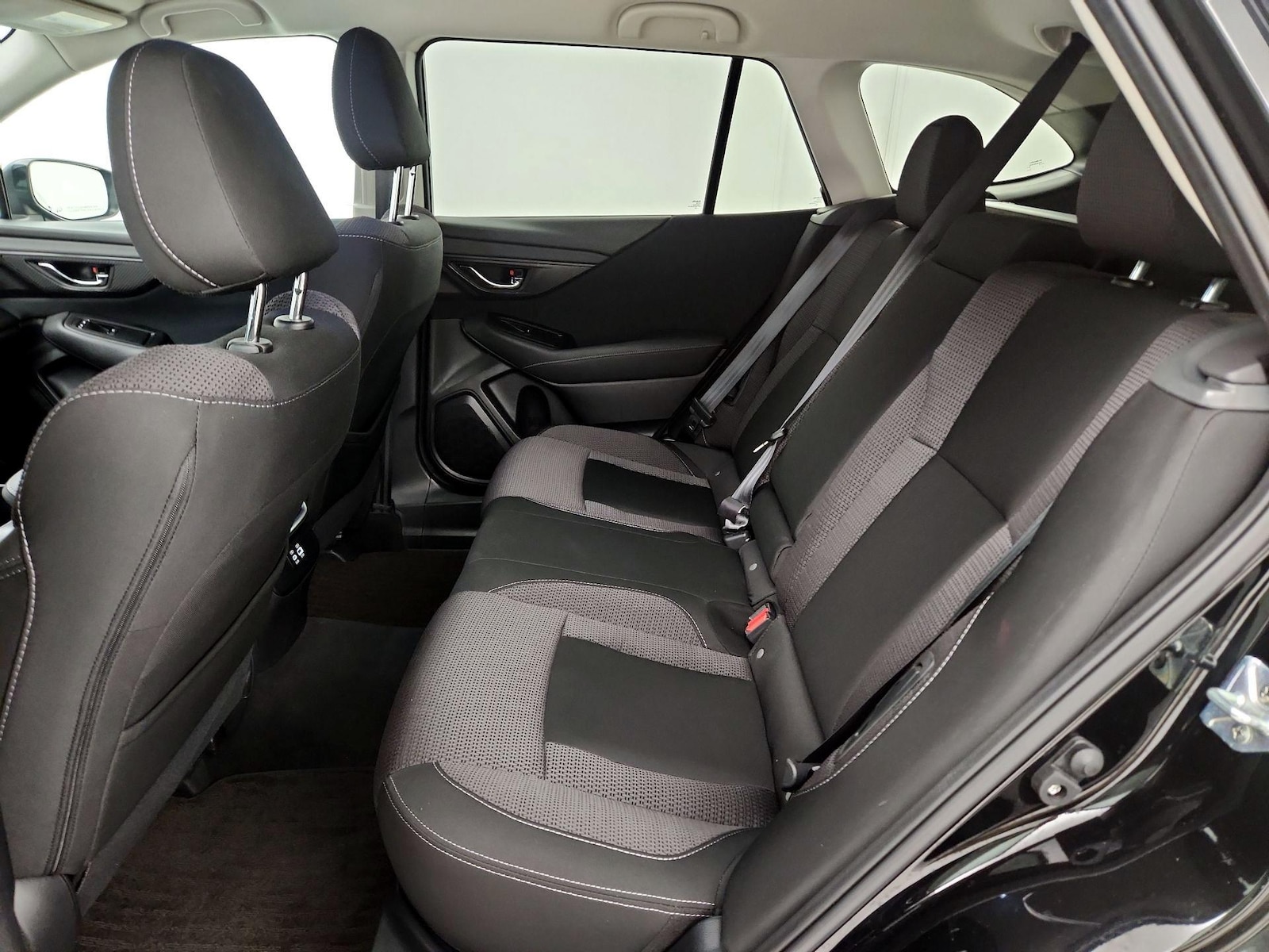 2023 Subaru Outback Premium - Photo 20
