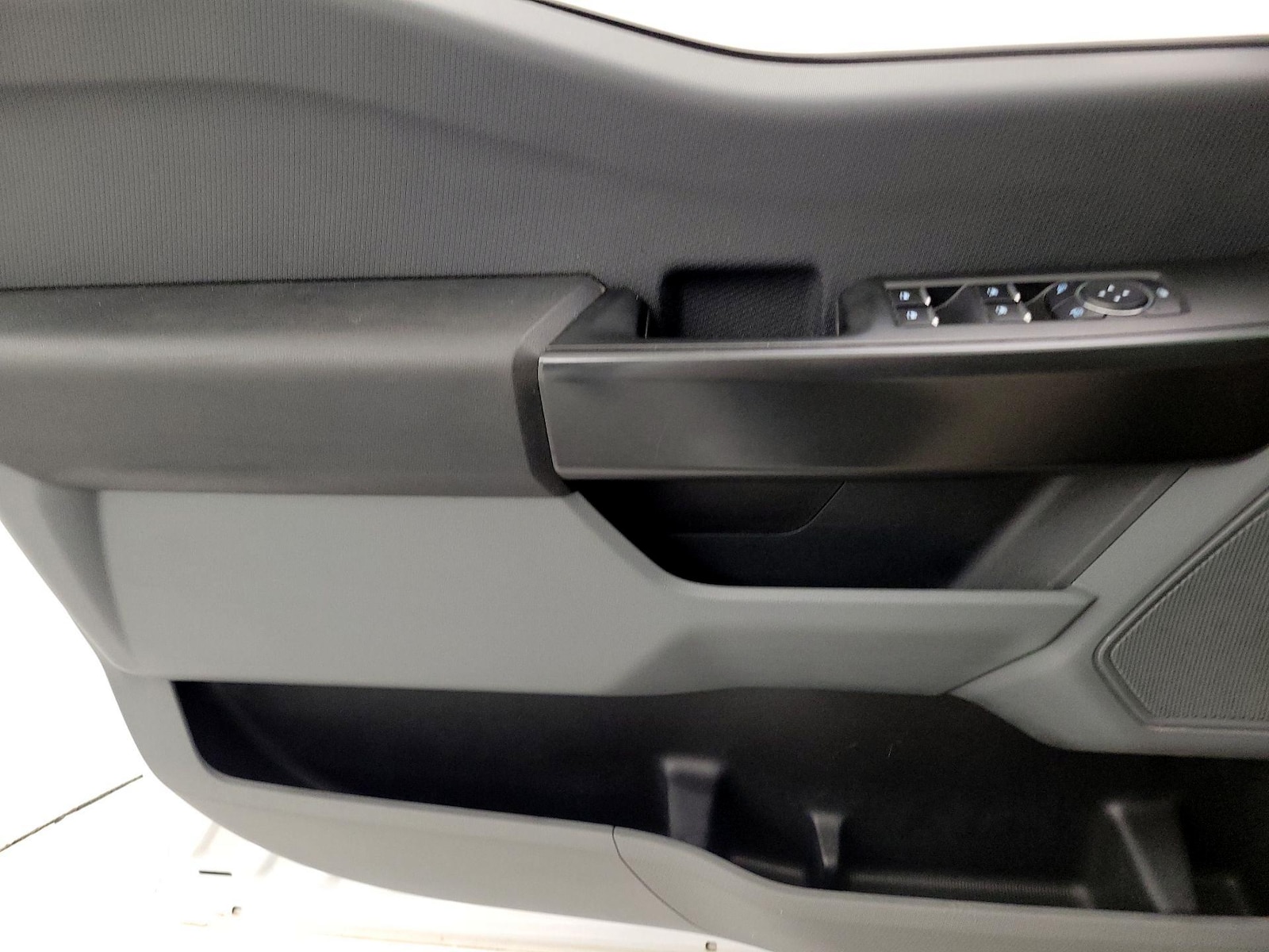 2025 Ford F-150 XL - Photo 13