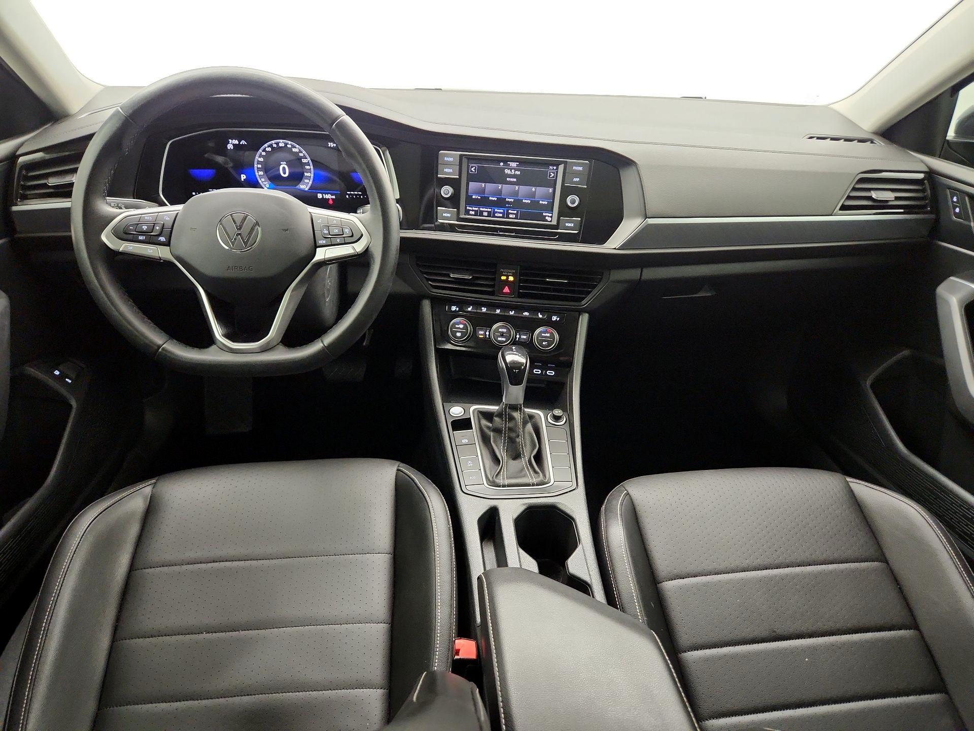 Thumbnail: 2023 Volkswagen Jetta - 9