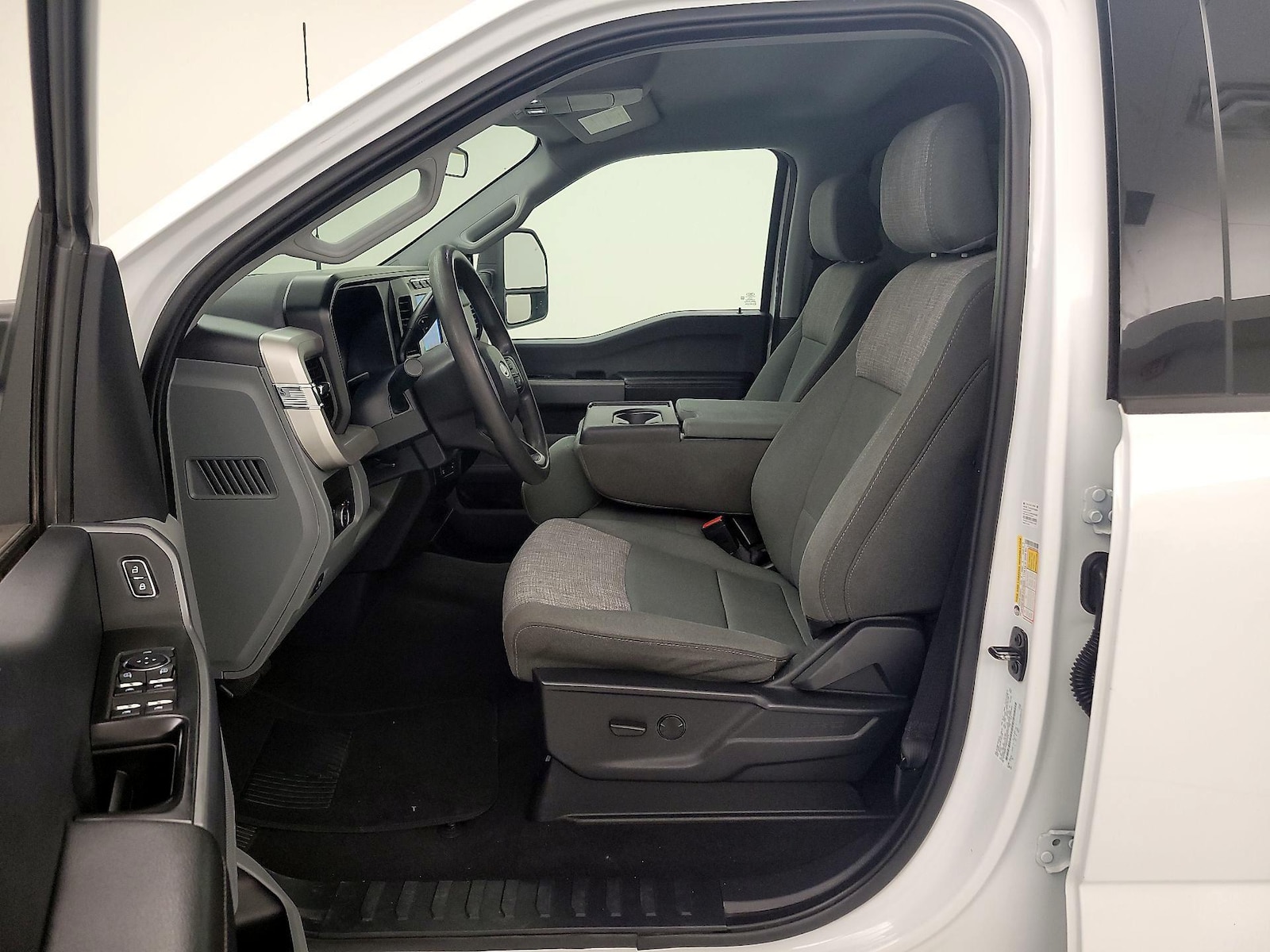 Power Seat(s) & Side Airbags