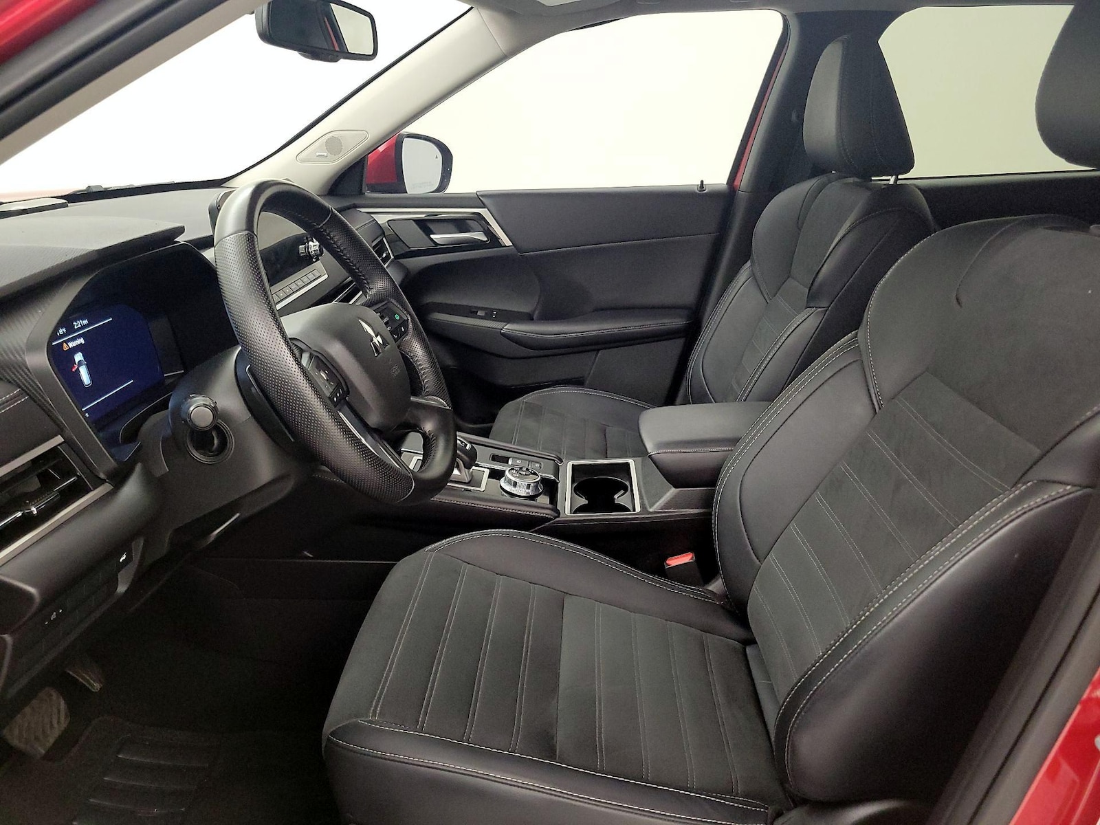 2024 Mitsubishi Outlander SE - Photo 12