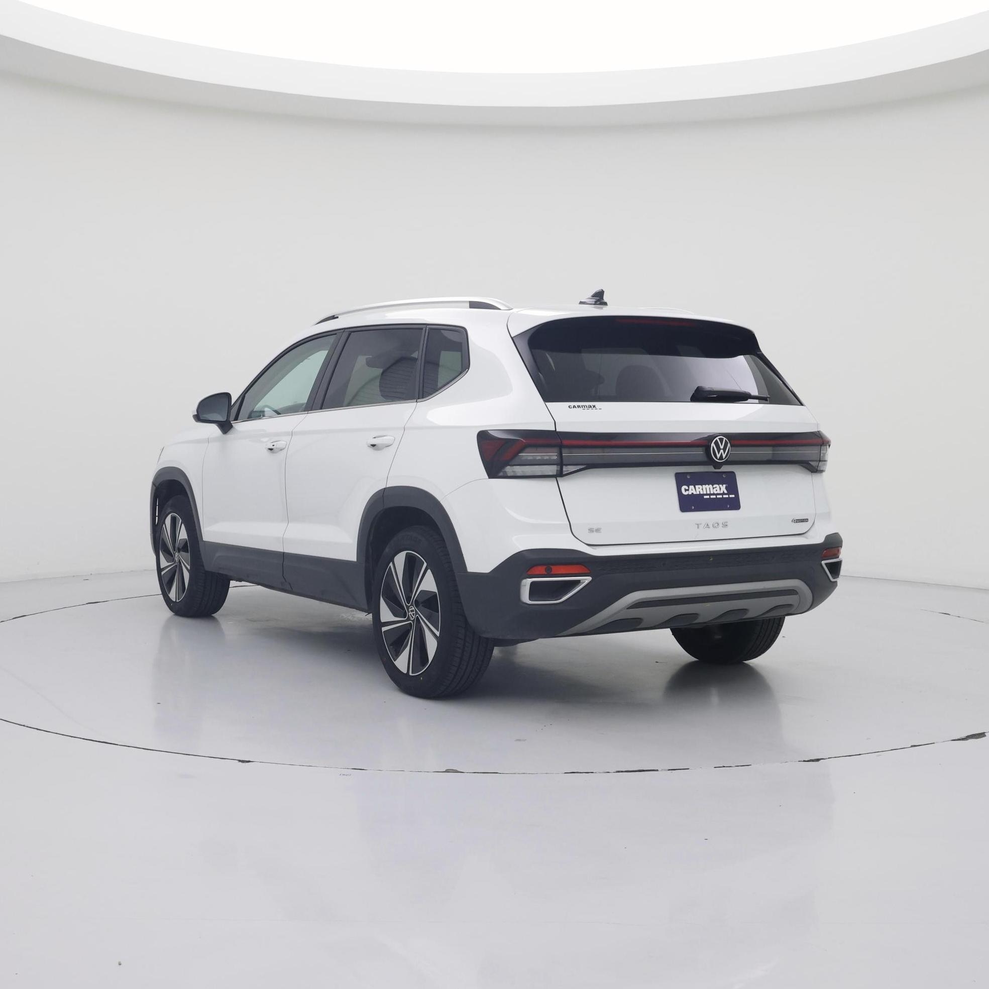 Thumbnail: 2025 Volkswagen Taos - 2