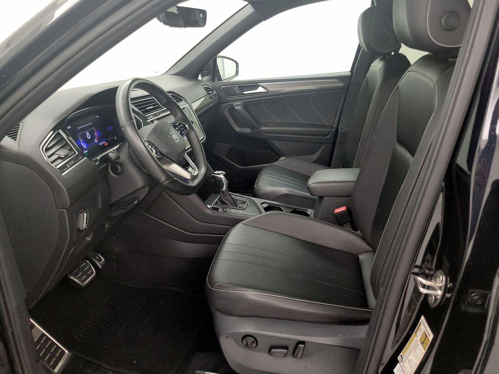 2022 Volkswagen Tiguan SE R-LINE BLACK - Photo 12