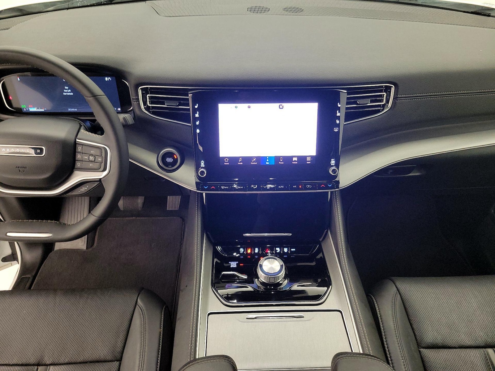 2025 Jeep Wagoneer L Series II - Photo 10
