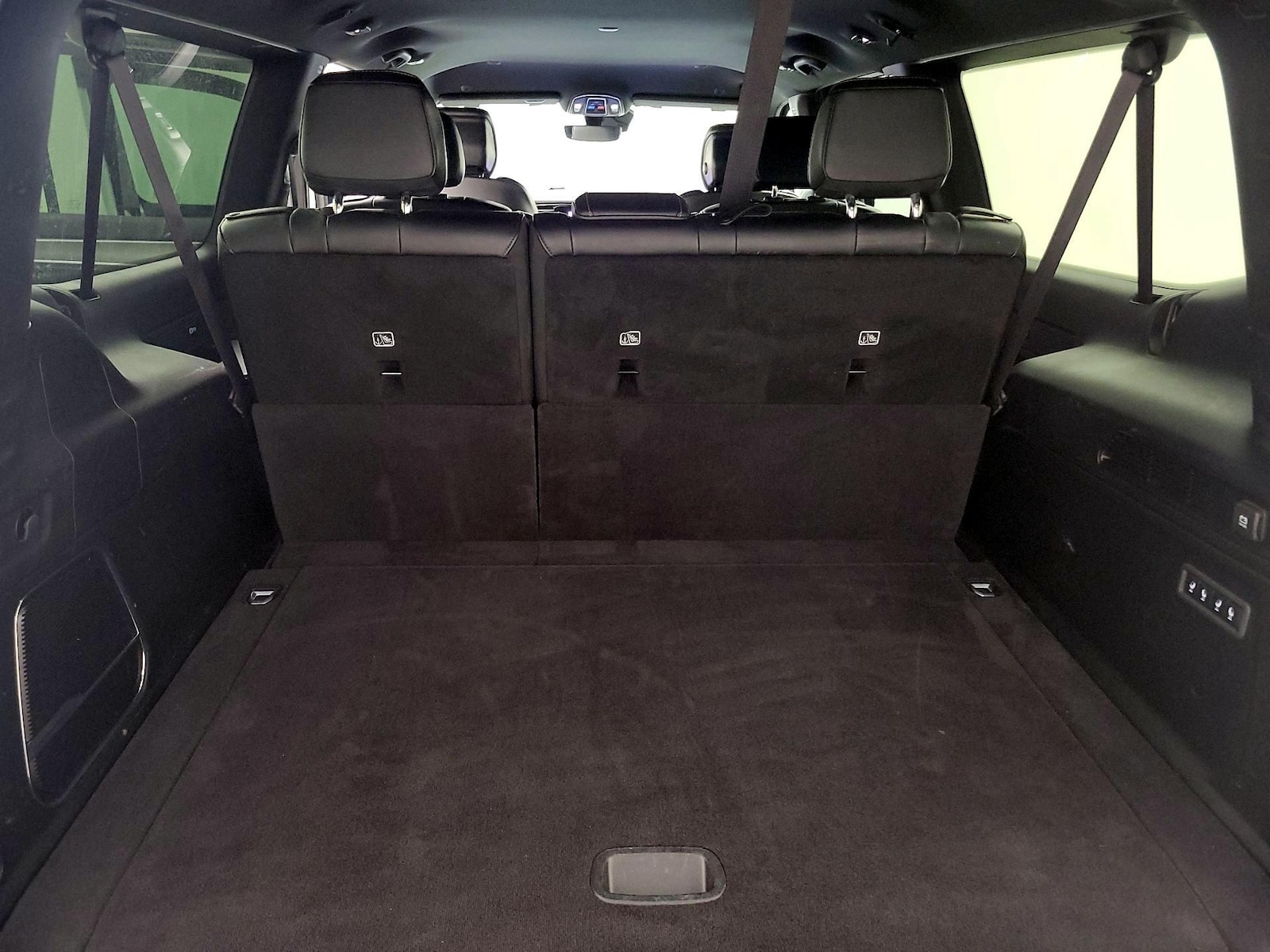 2025 Jeep Wagoneer L Series II - Photo 23