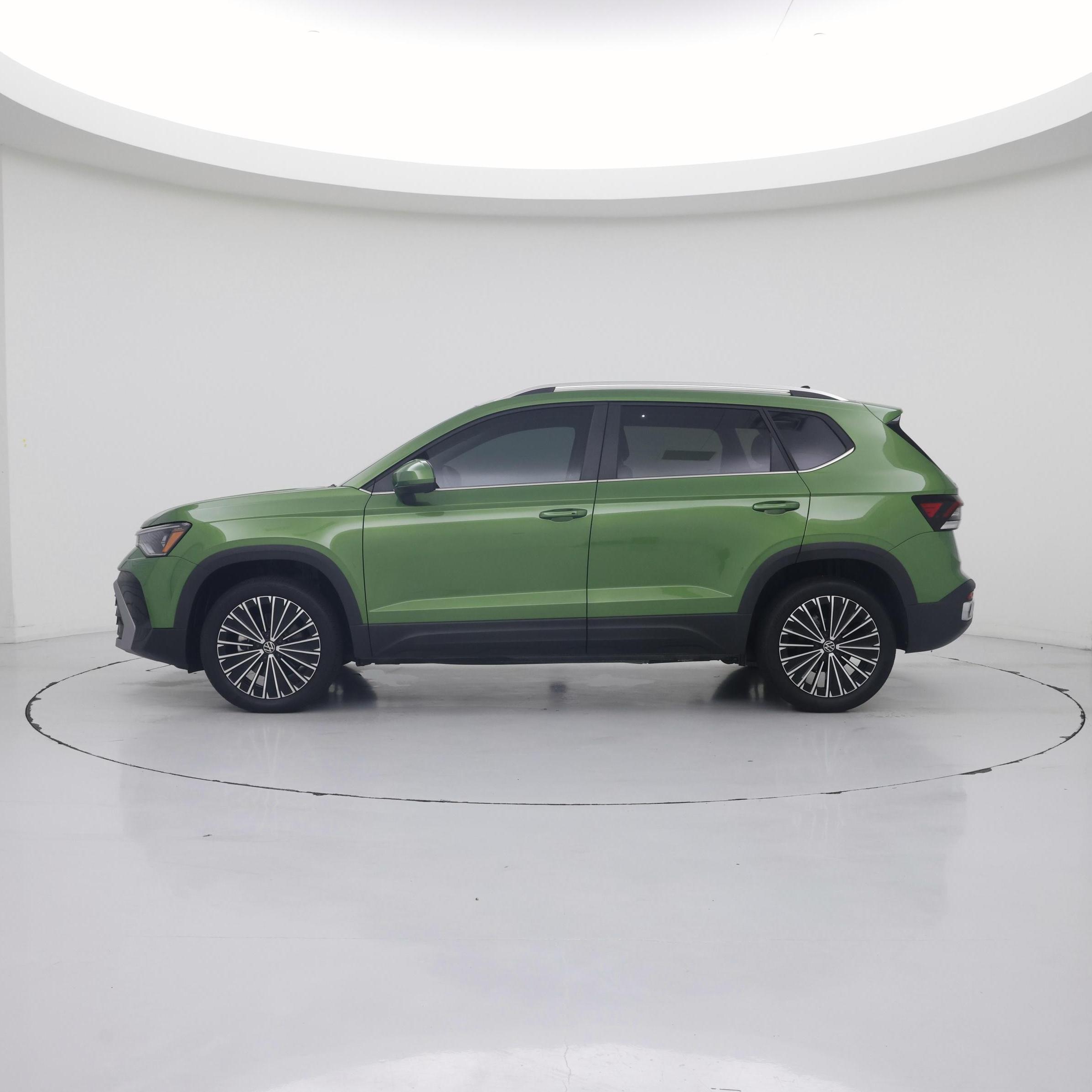 Thumbnail: 2026 Volkswagen Taos - 3