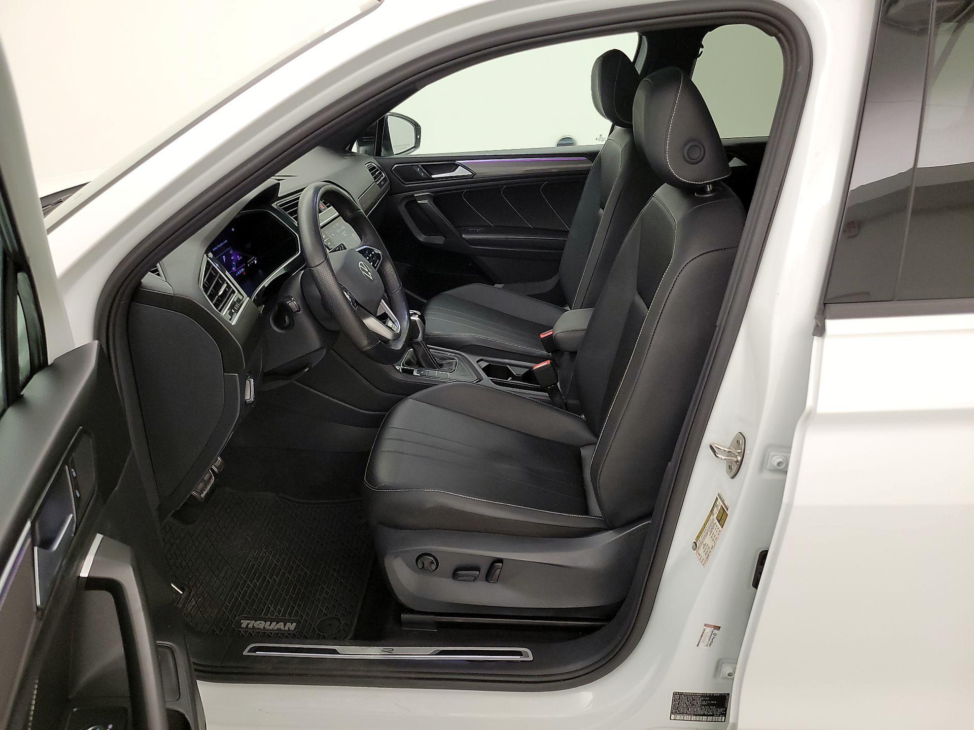 Thumbnail: 2024 Volkswagen Tiguan - 11