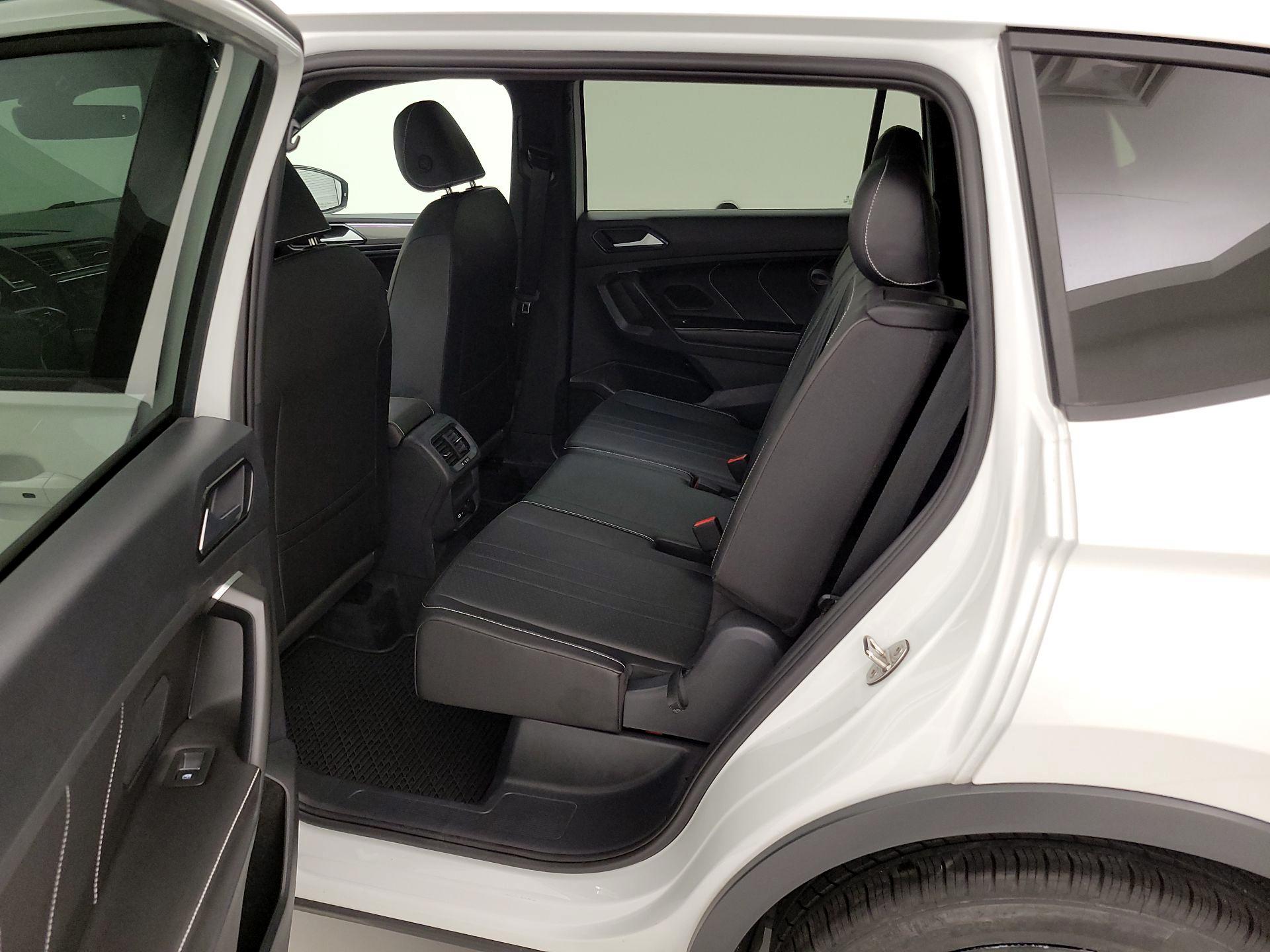Thumbnail: 2024 Volkswagen Tiguan - 20
