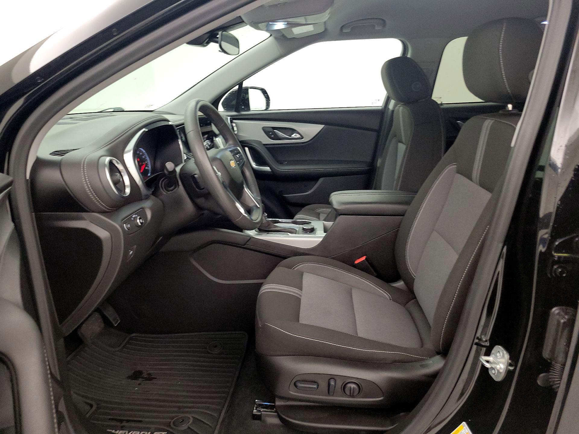 Thumbnail: 2025 Chevrolet Blazer - 11
