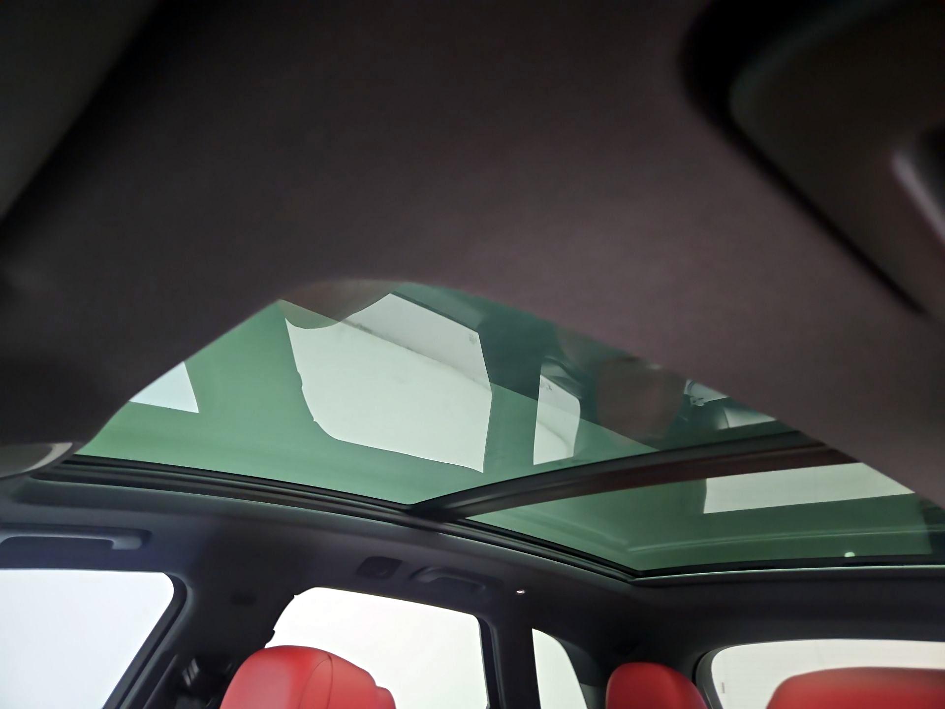 Thumbnail: 2024 Audi SQ5 - 19