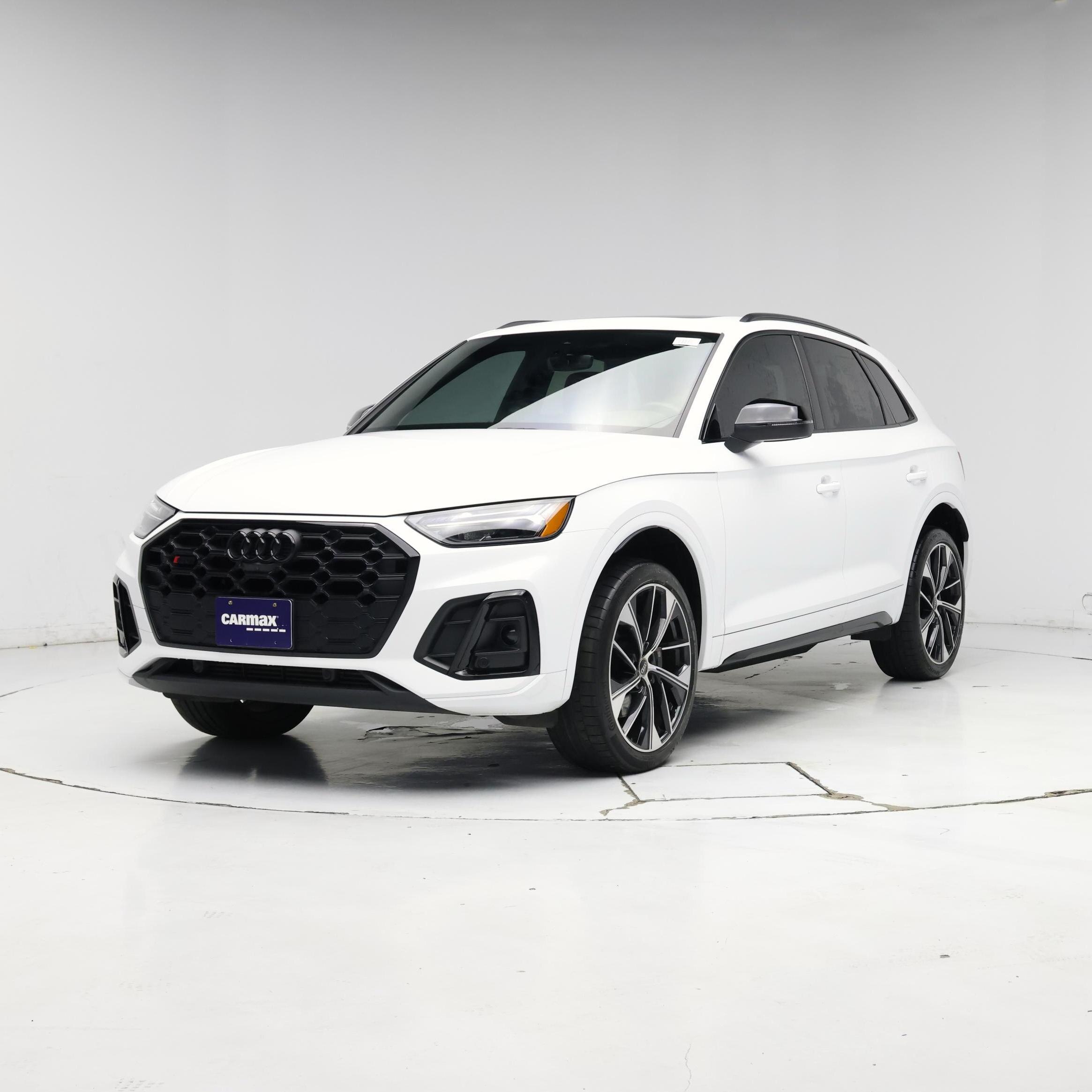 Thumbnail: 2024 Audi SQ5 - 4