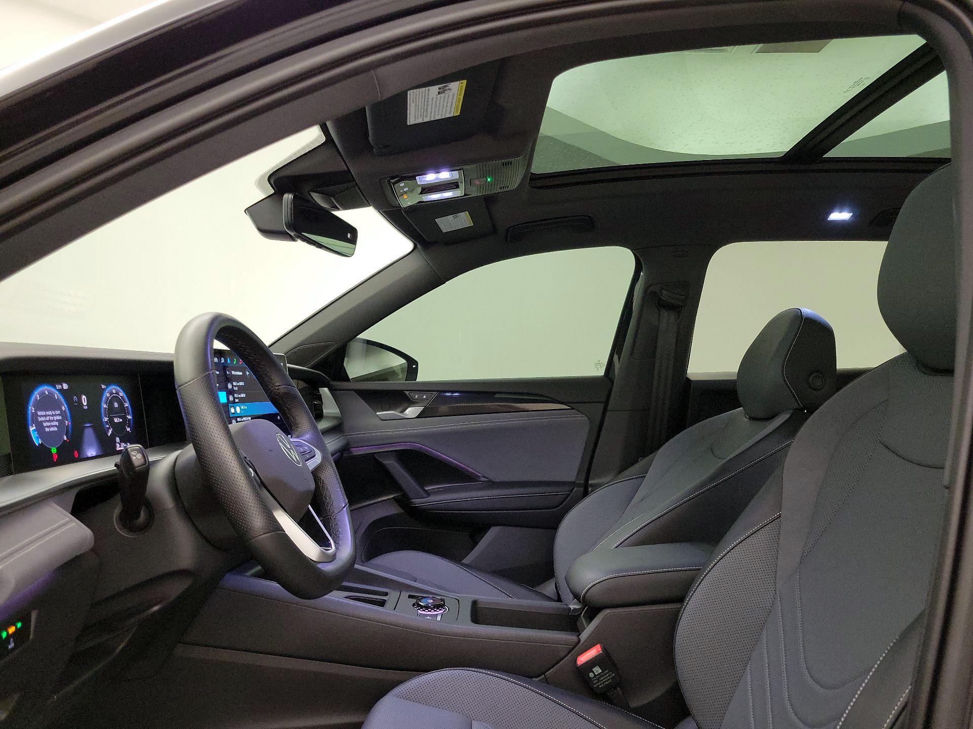 Thumbnail: 2025 Volkswagen Tiguan - 19