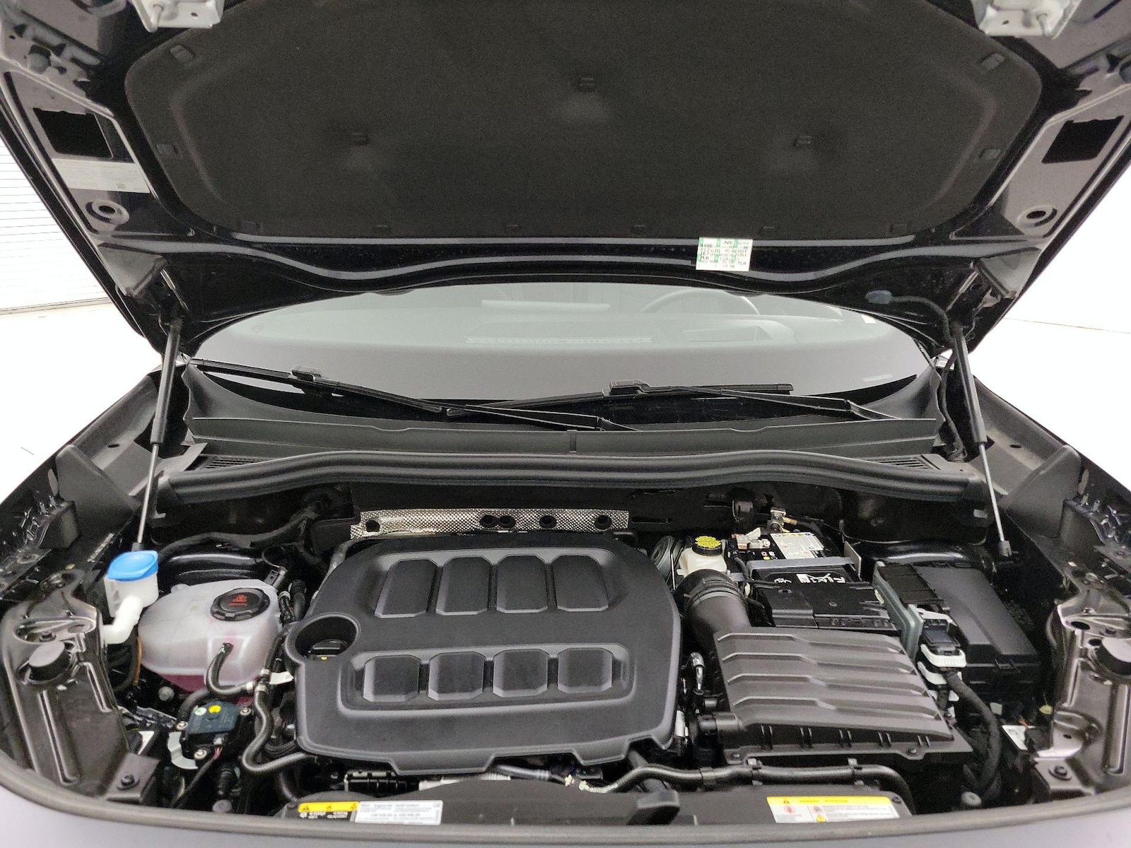 2025 Volkswagen Tiguan SE R-LINE BLACK - Photo 23