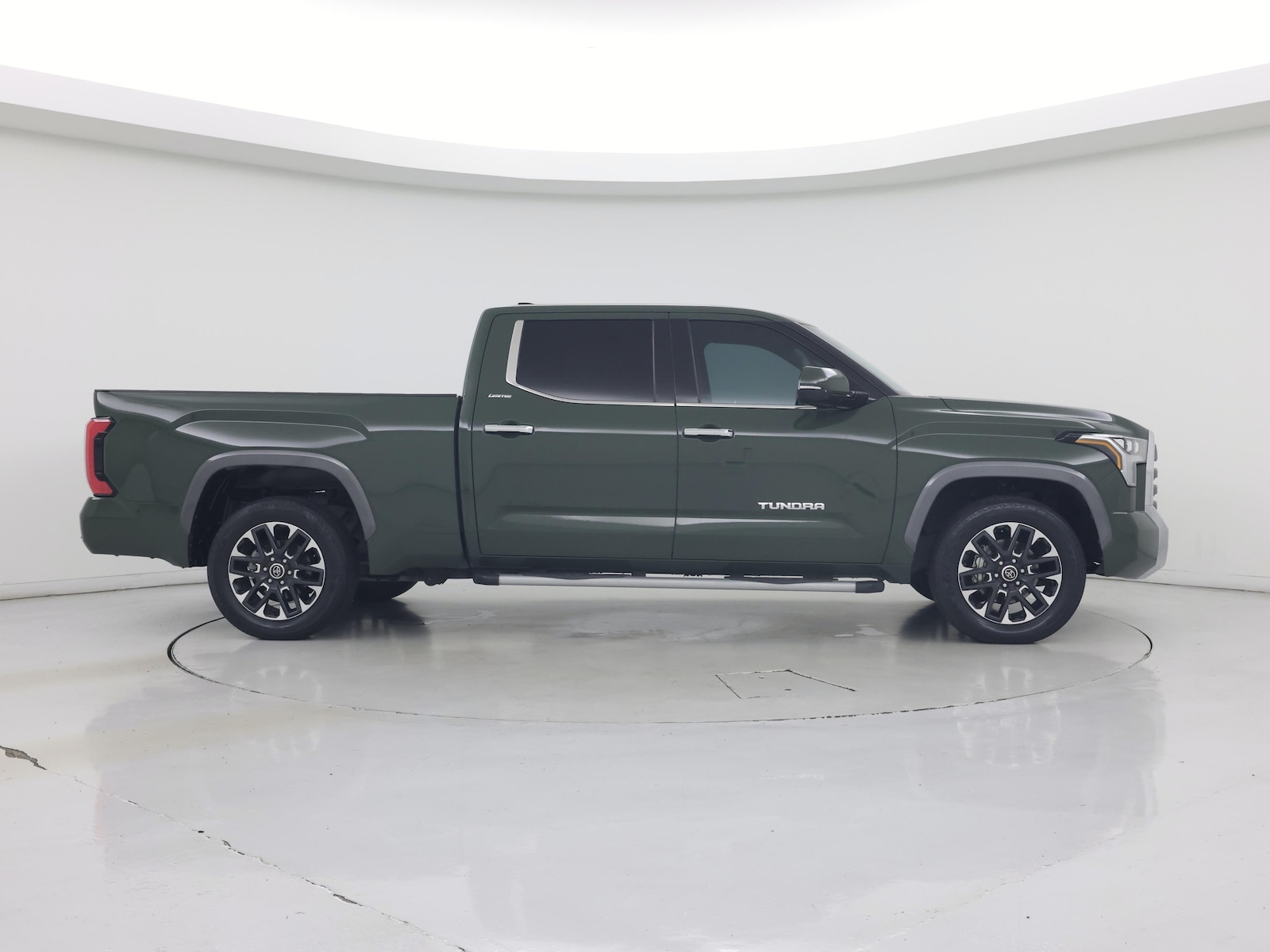 2023 Toyota Tundra Limited - Photo 8