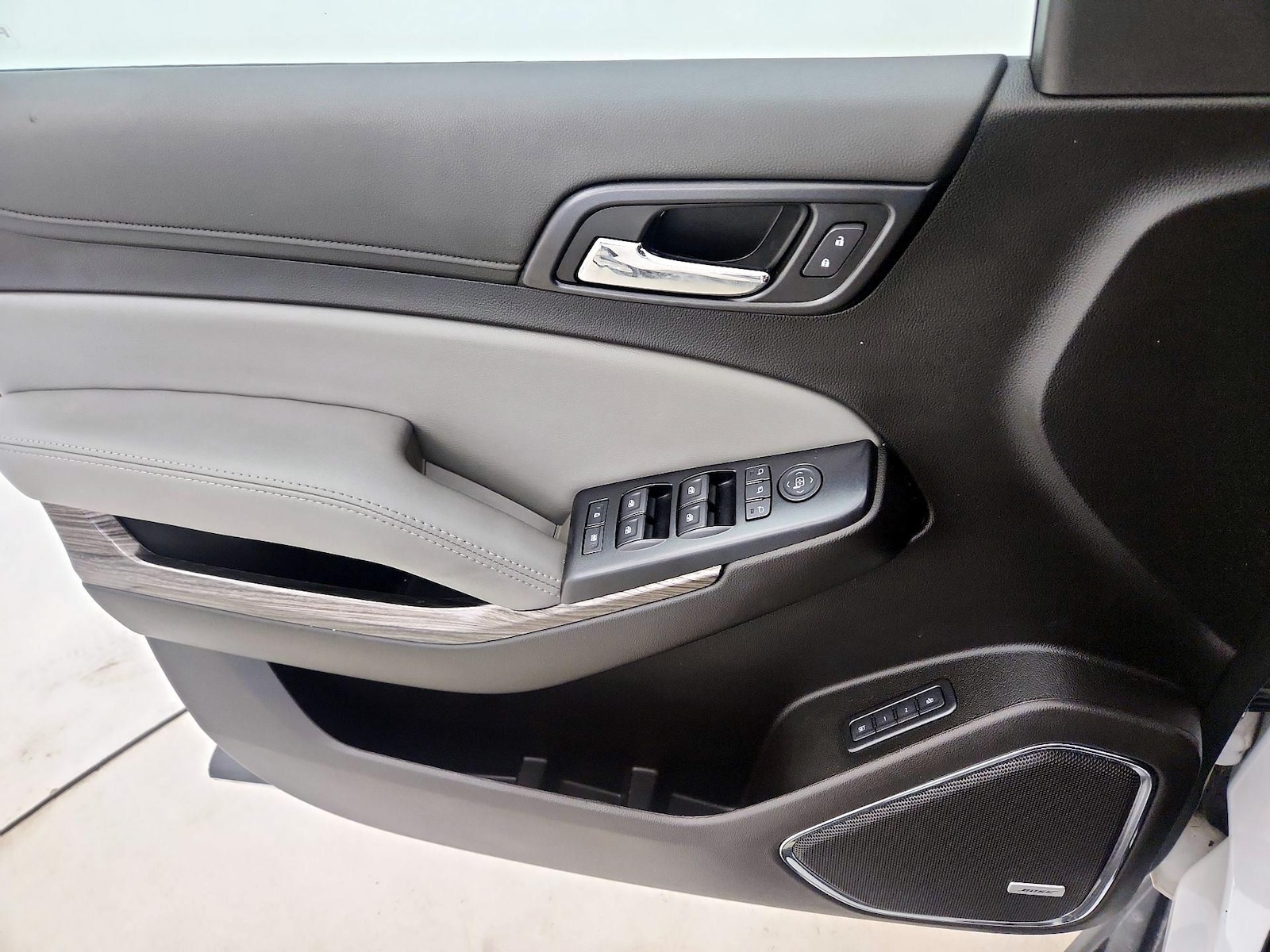 2019 Chevrolet Tahoe LT - Photo 13